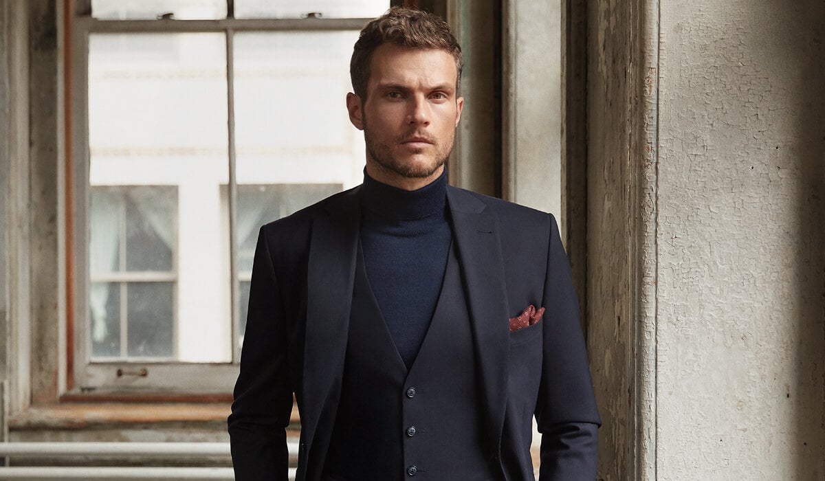 STİLİNİZLE FARK YARATMANIZ İÇİN 5 TAKIM ELBİSE KOMBİN ÖNERİSİ