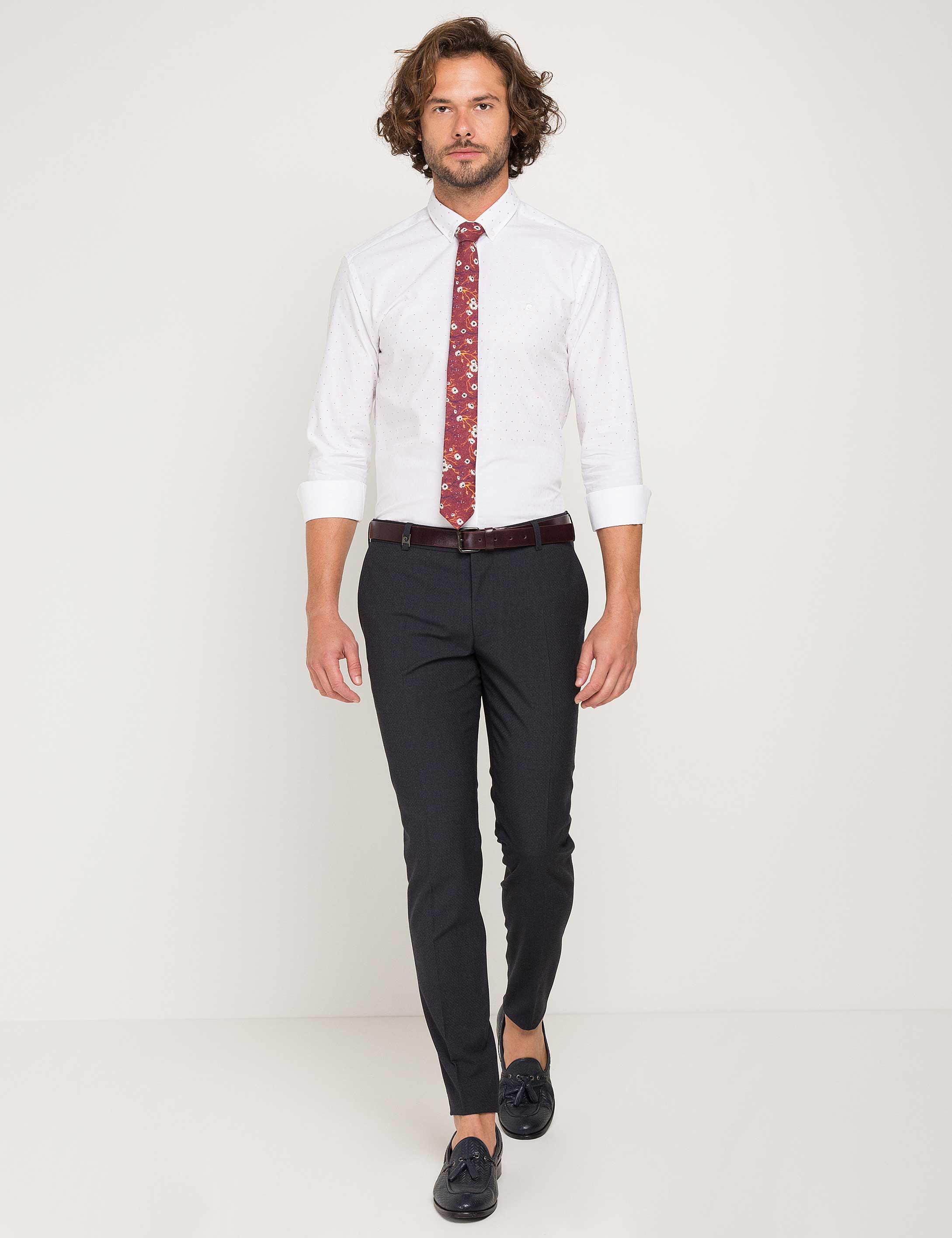 Beyaz Slim Fit Gömlek - Image 1