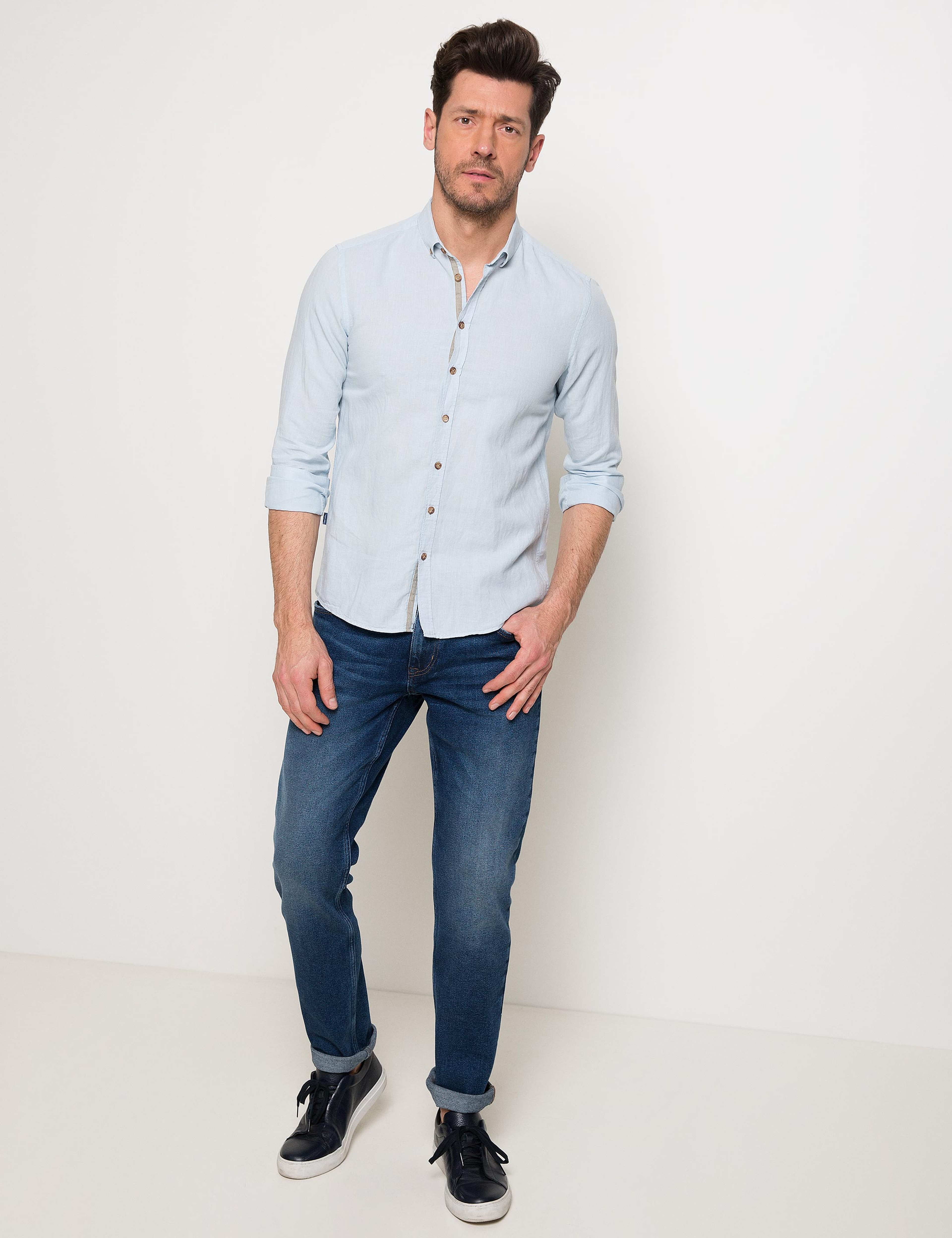 Açık Mavi Slim Fit Keten Karışımlı Gömlek - Image 2