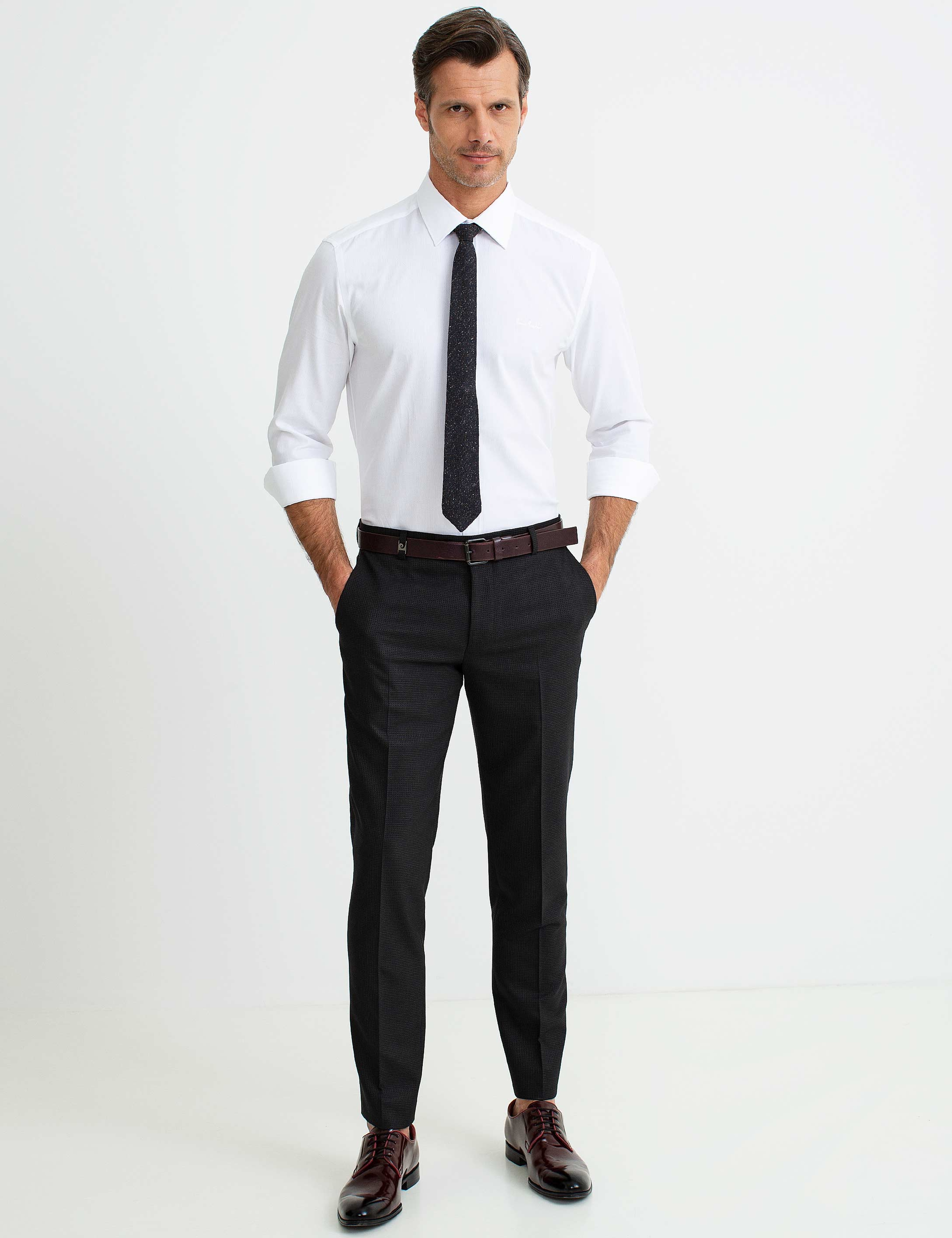 Beyaz Slim Fit Gömlek