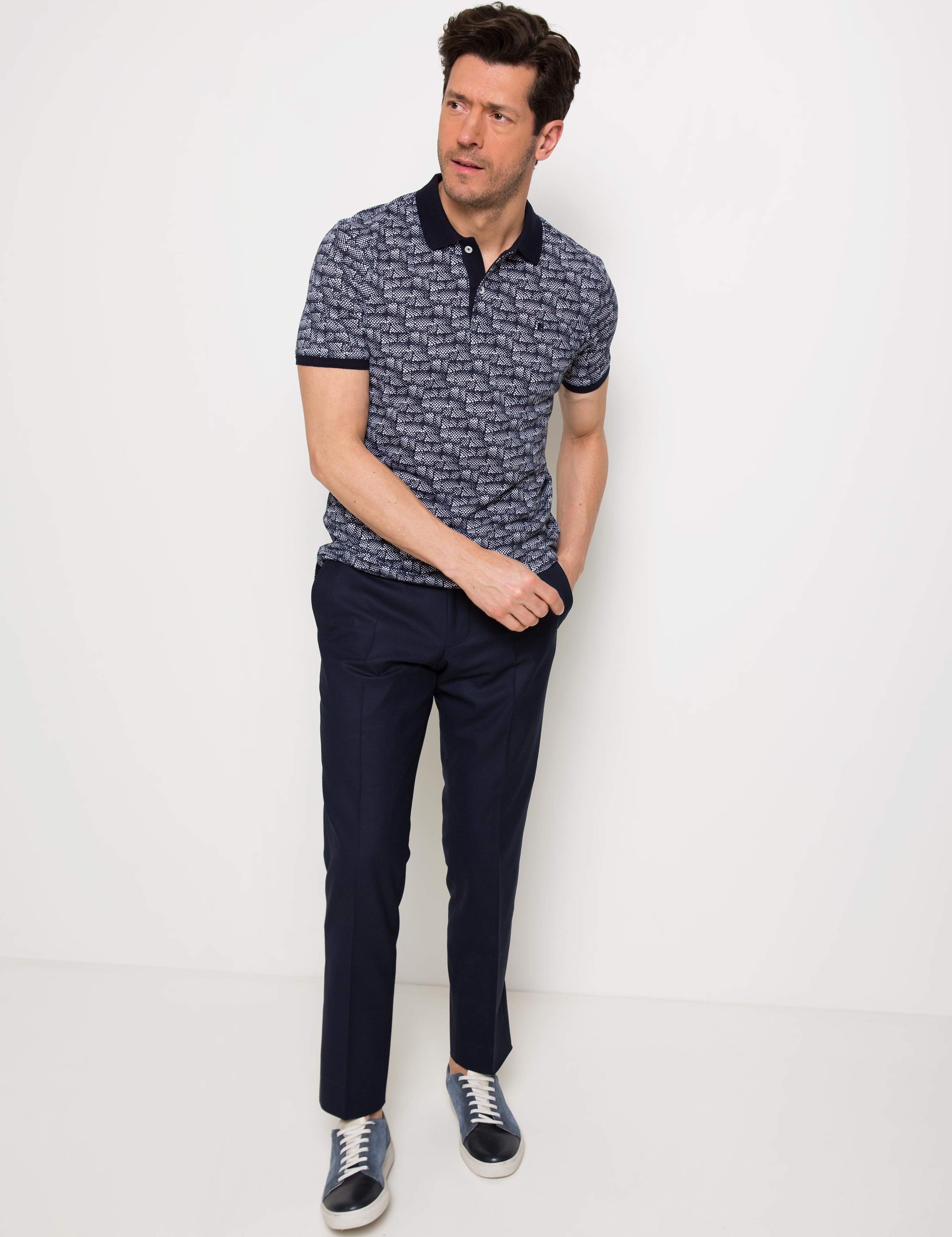 Lacivert Slim Fit Tişört - Image 1