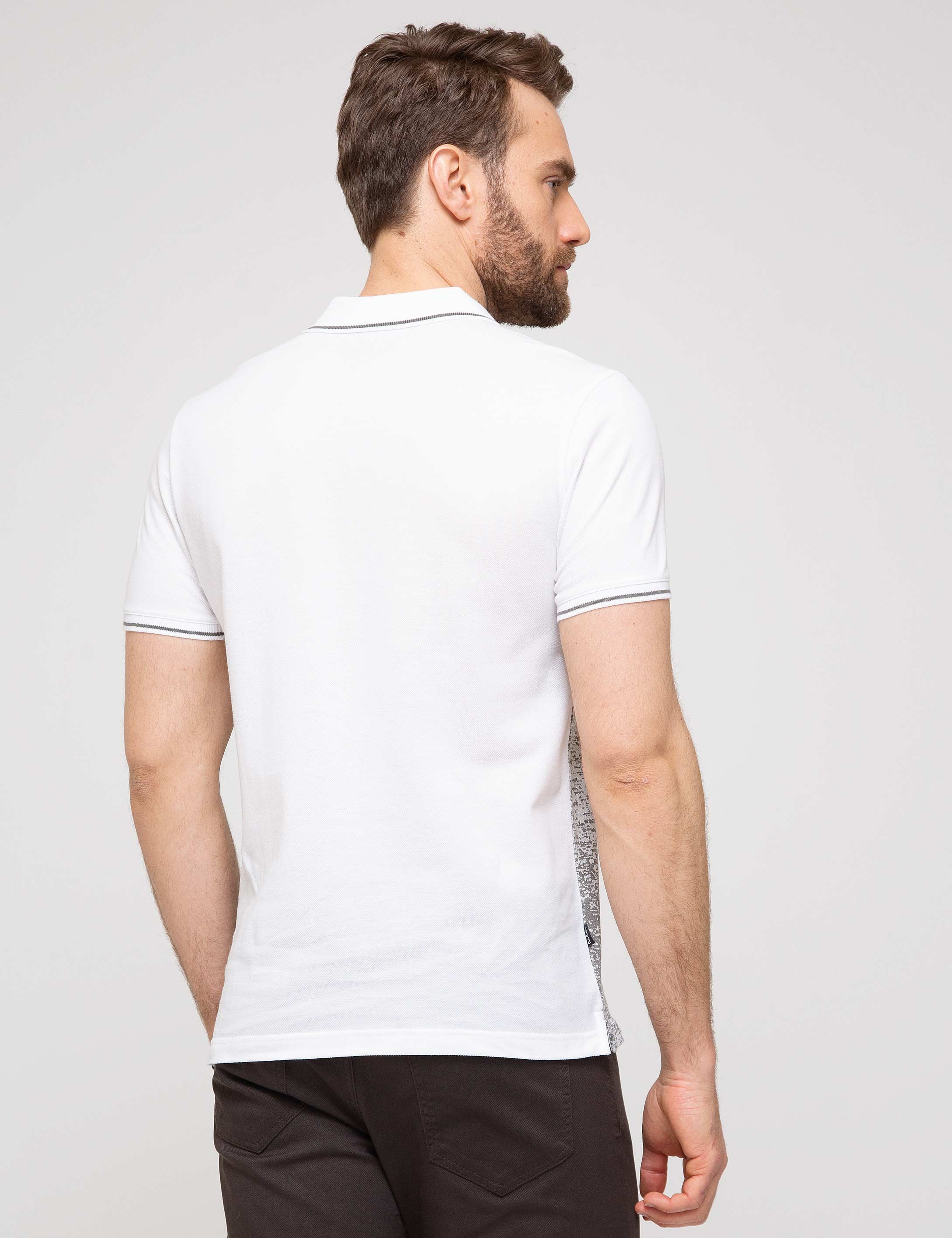 Beyaz Slim Fit Tişört - Image 4