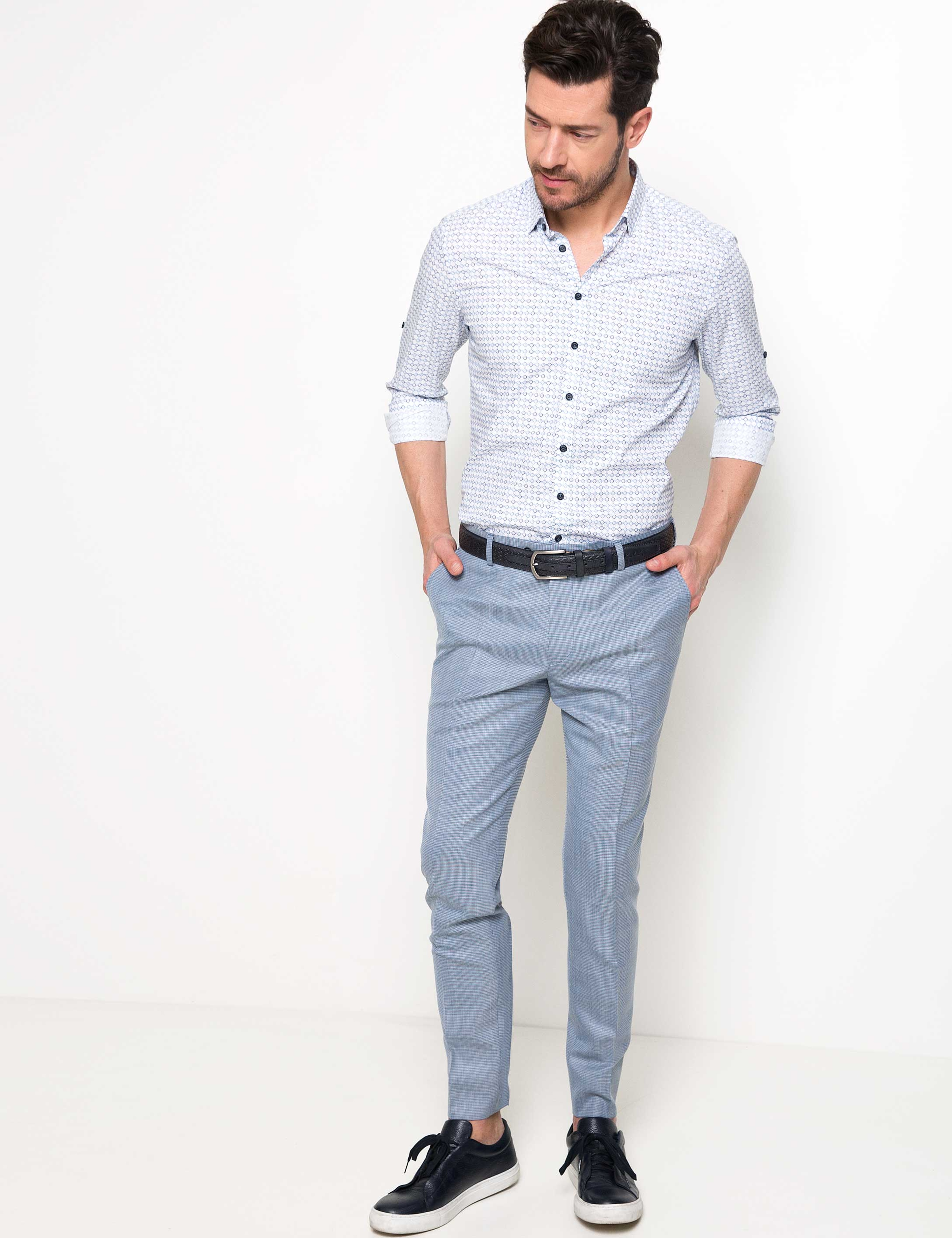 Mavi Detaylı Beyaz Slim Fit Gömlek