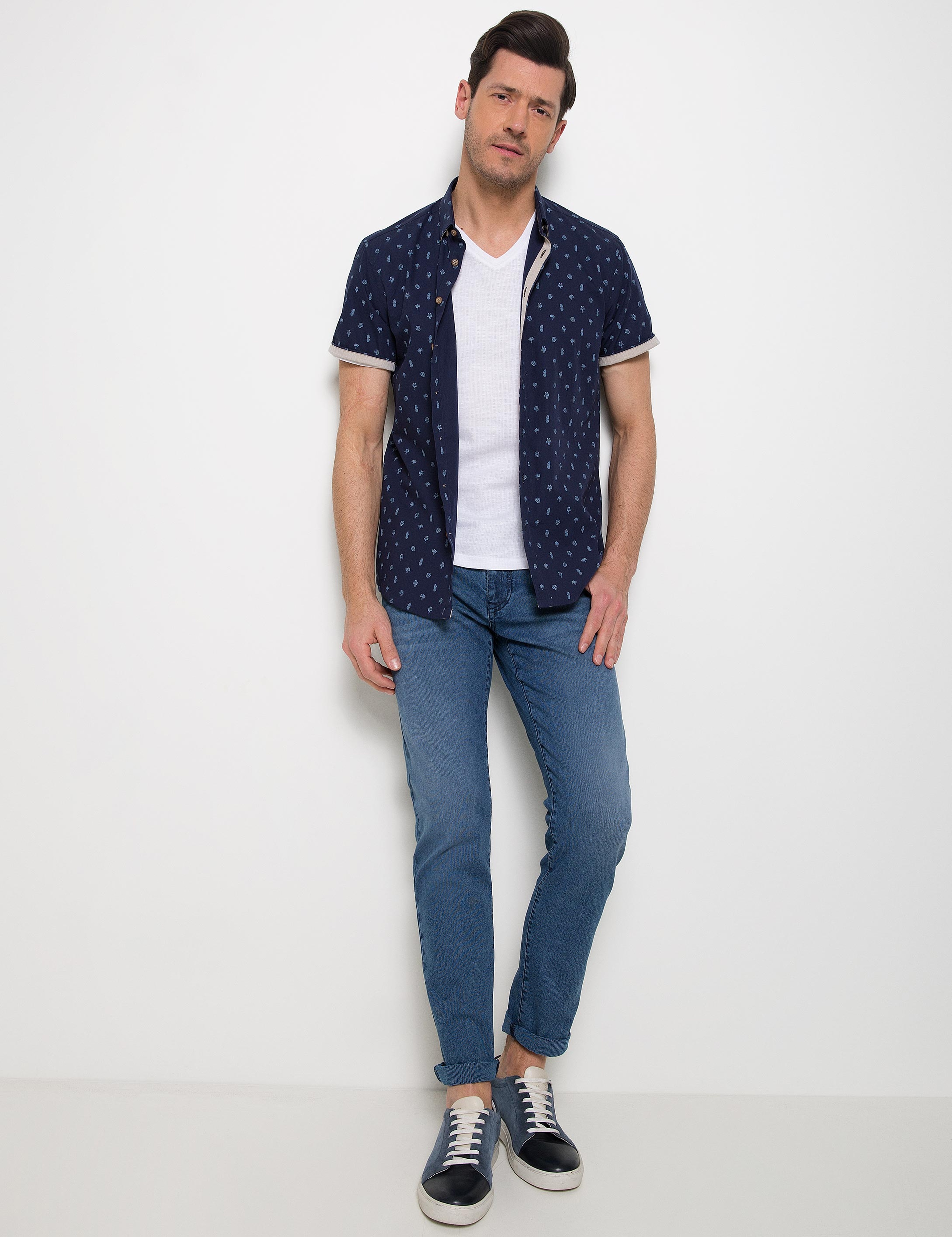 Lacivert Slim Fit Kısa Kollu Gömlek - Image 2