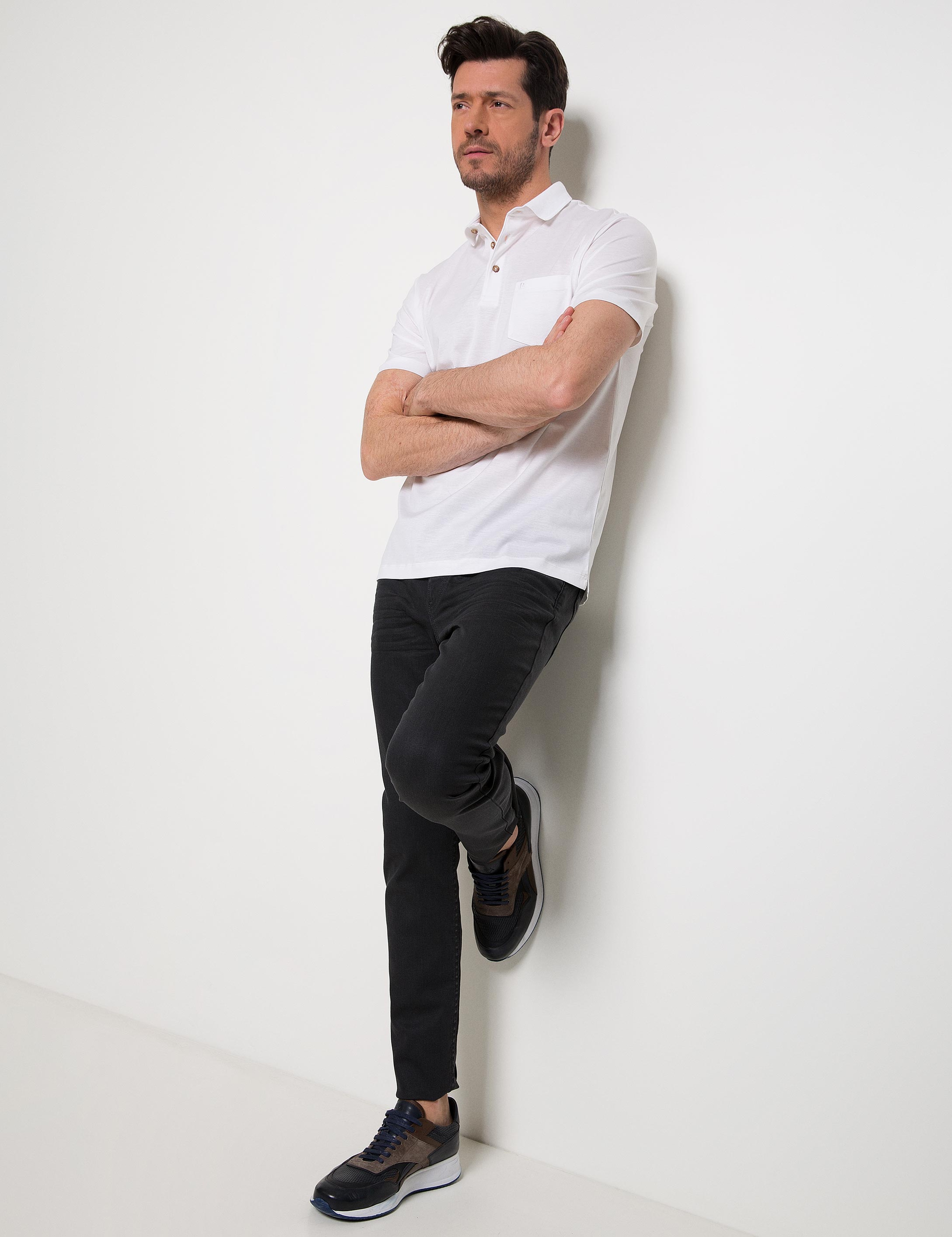 Beyaz Regular Fit Polo Yaka Basic T-Shirt - Image 2