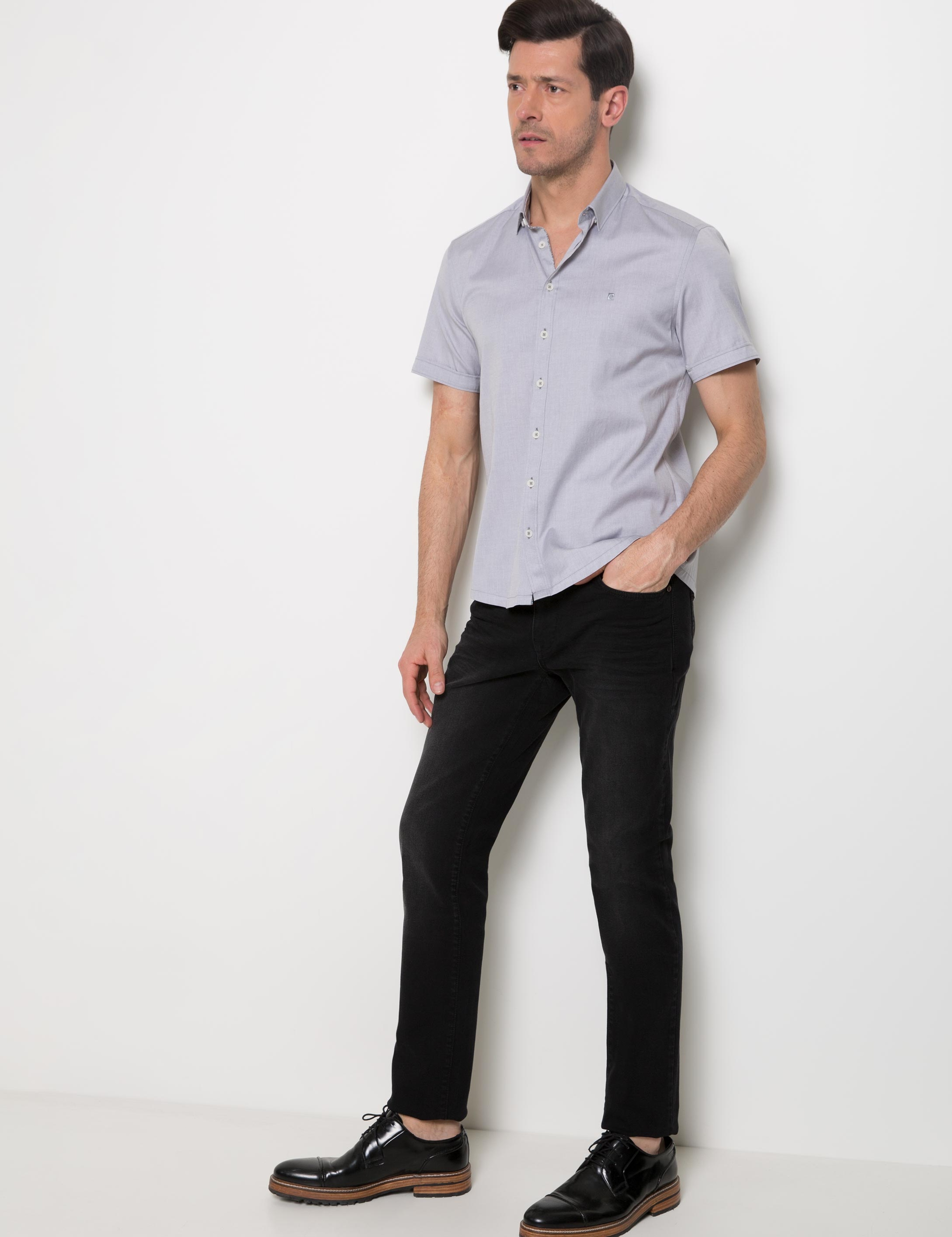 Gri Slim Fit Kısa Kollu Gömlek - Image 2