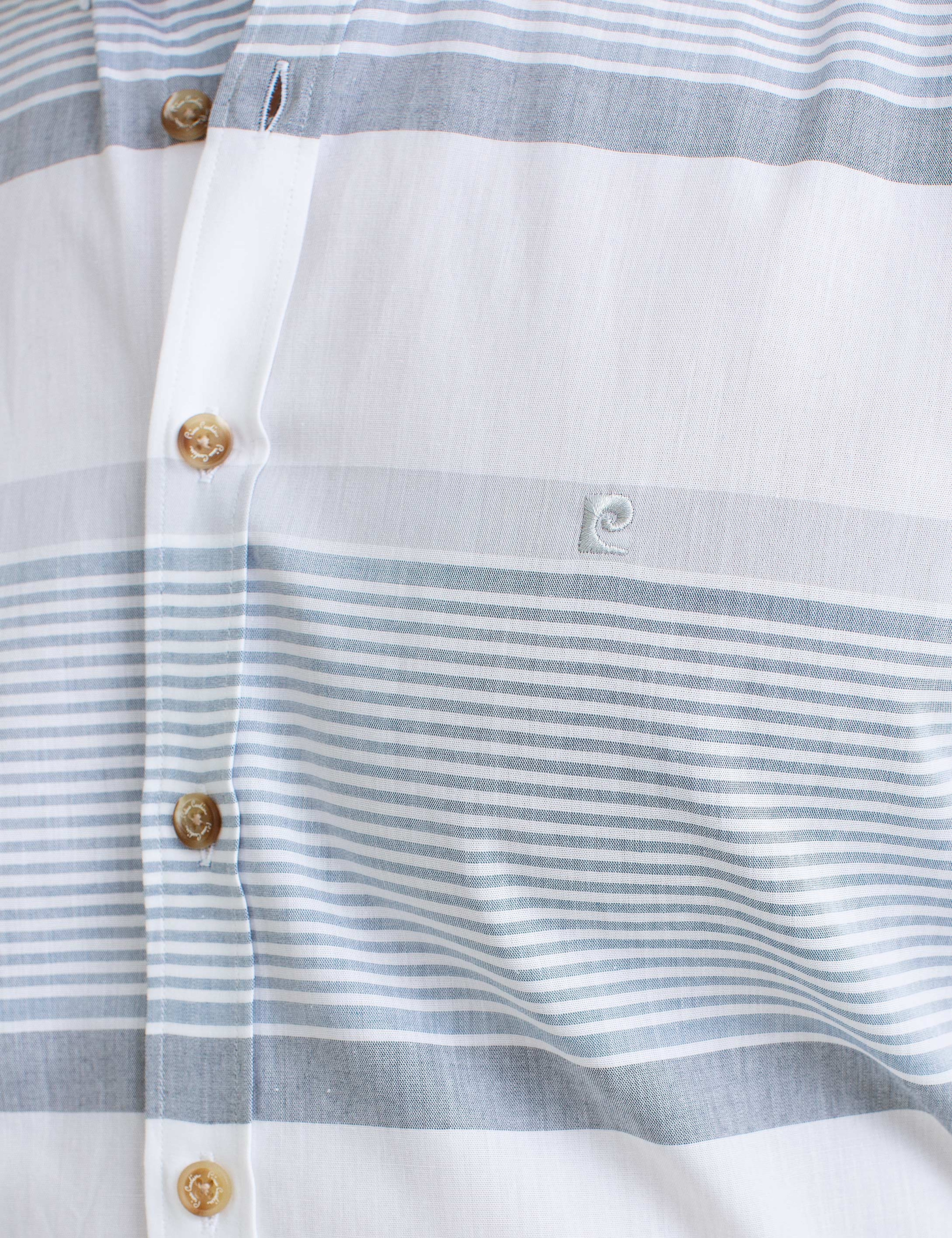 Mavi Detaylı Beyaz Slim Fit Kısakol Gömlek - Image 4