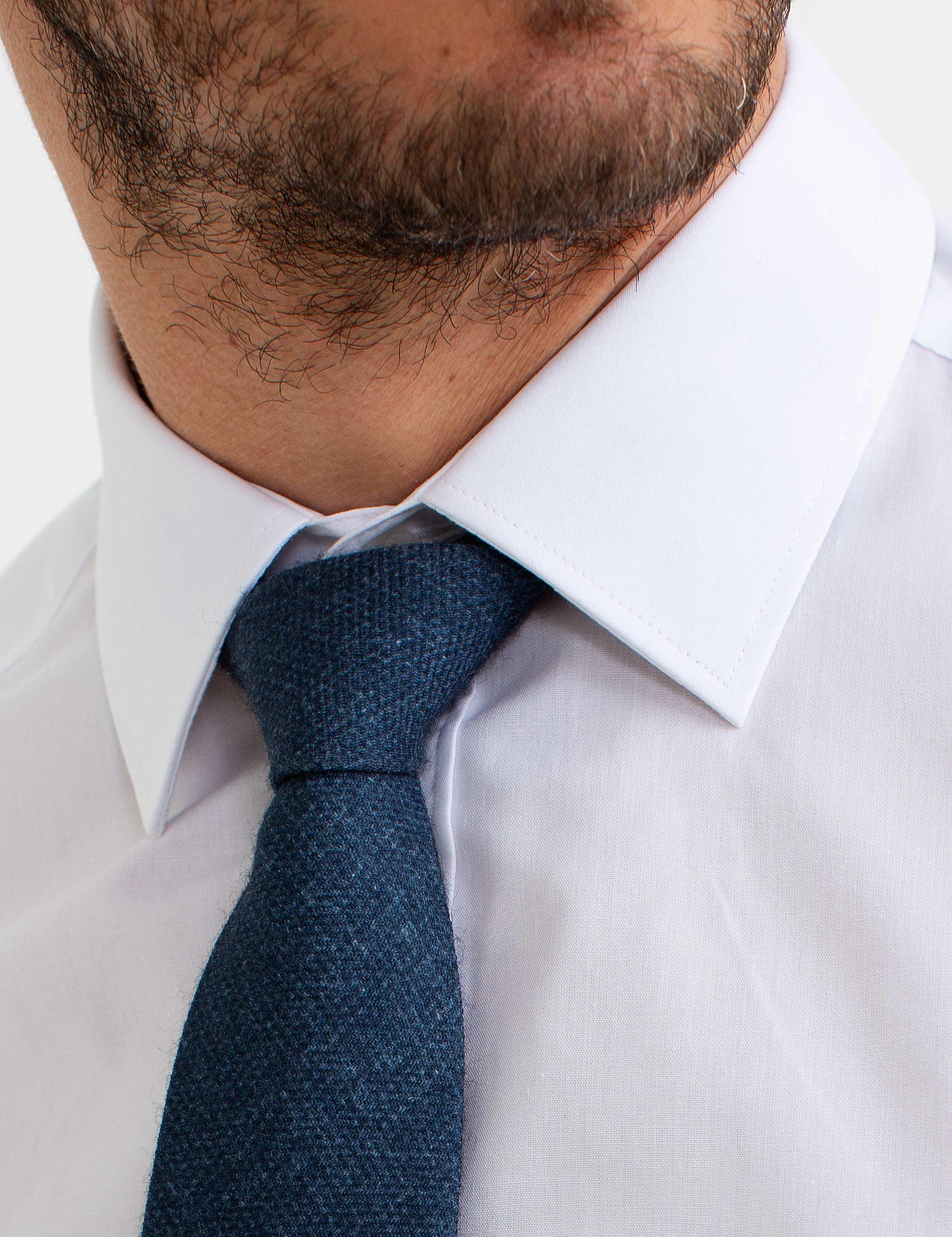 Beyaz Regular Fit Uzun Kollu Basic Gömlek