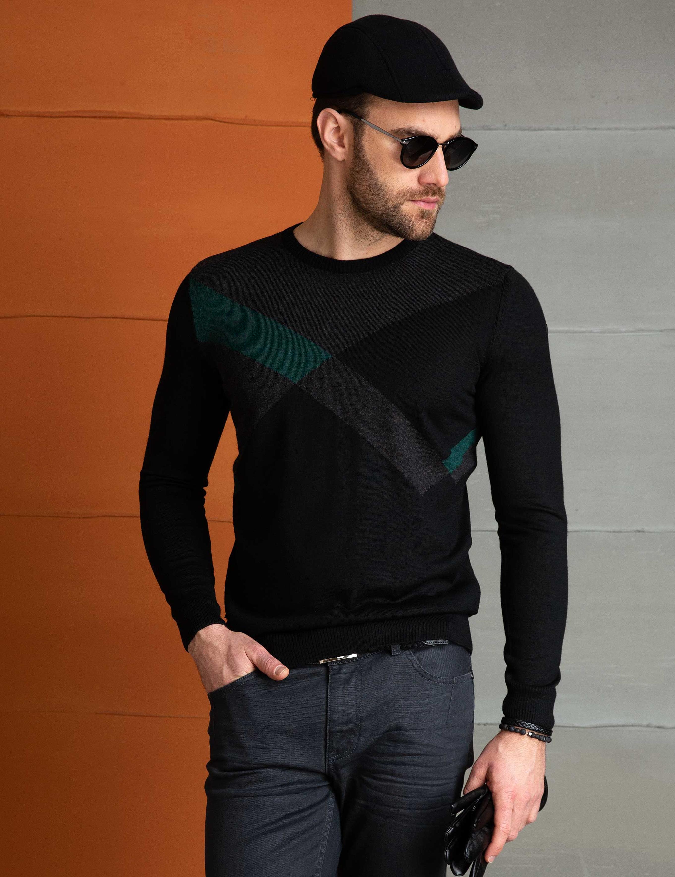 Siyah Slim Fit Bisiklet Yaka Triko Kazak