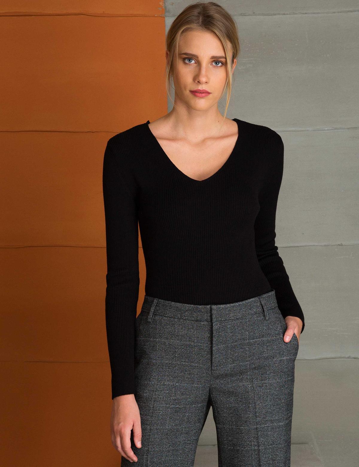 Siyah Slim Fit V Yaka Triko Kazak - 50197344028