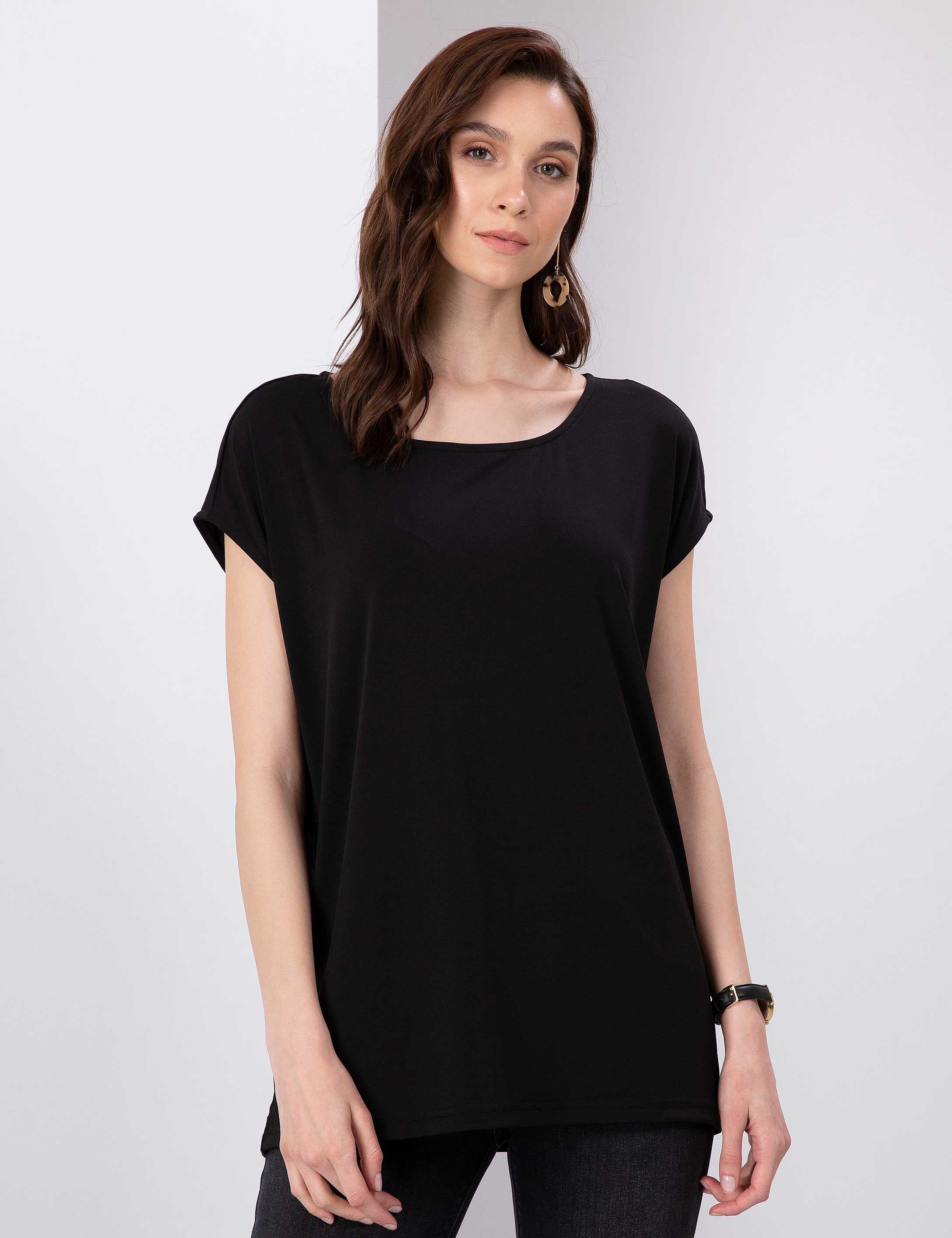 Siyah Comfort Fit Kayık Yaka T-Shirt - Image 1