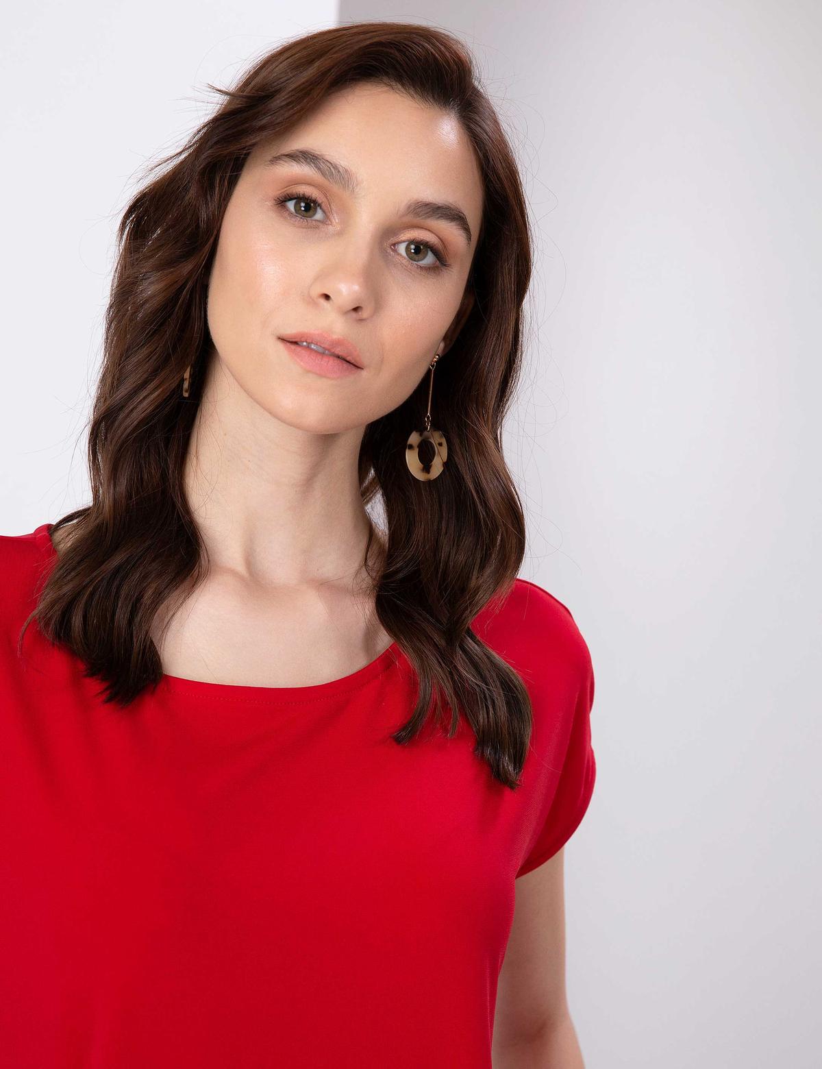 Kırmızı Comfort Fit Kayık Yaka T-Shirt