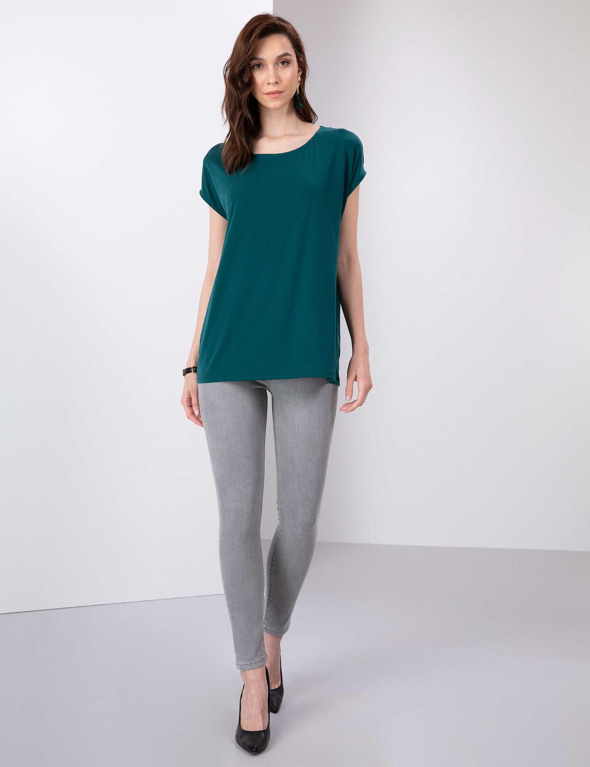 Zümrüt Yeşil Comfort Fit Kayık Yaka T-Shirt - 50197781094