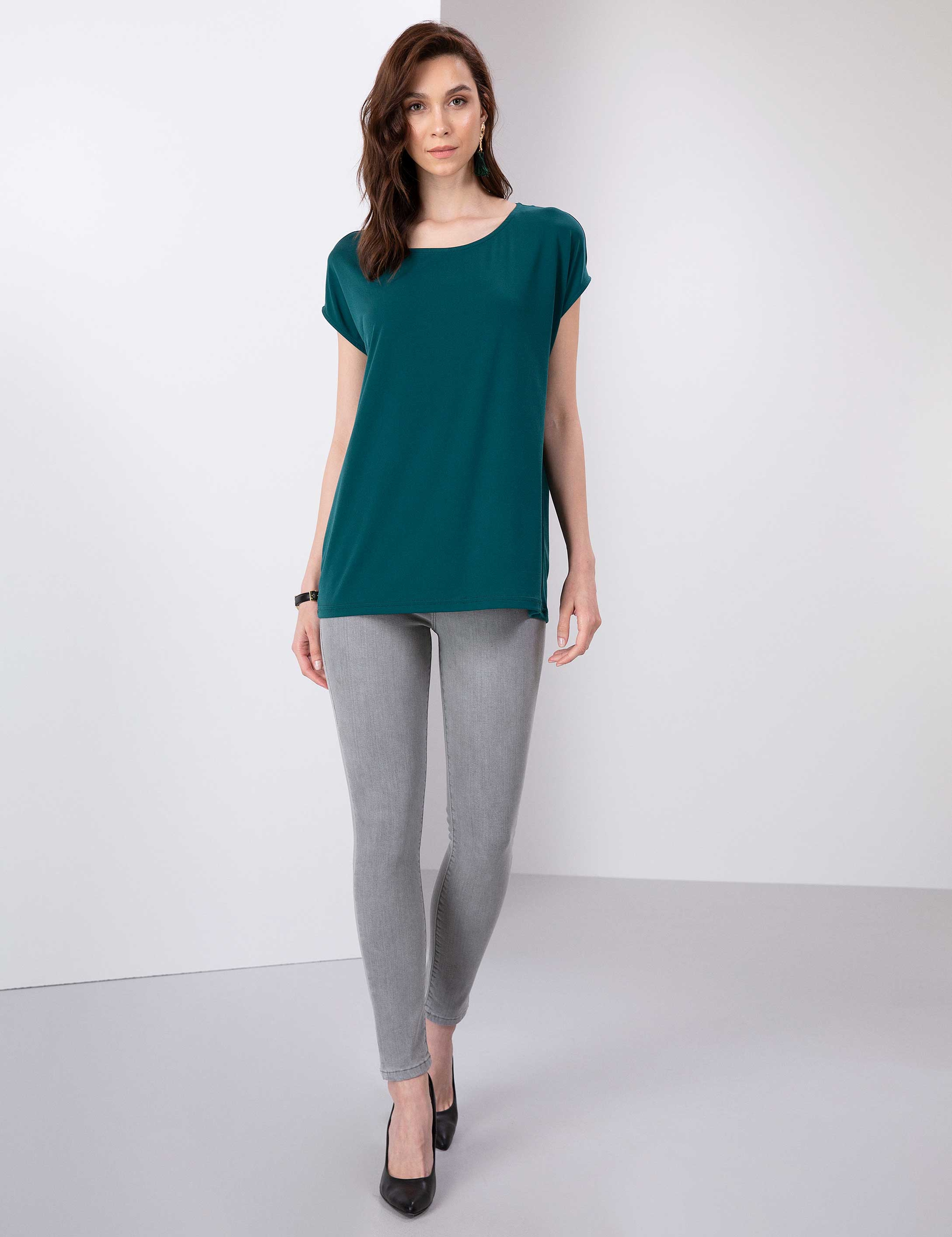 Zümrüt Yeşil Comfort Fit Kayık Yaka T-Shirt - Image 4