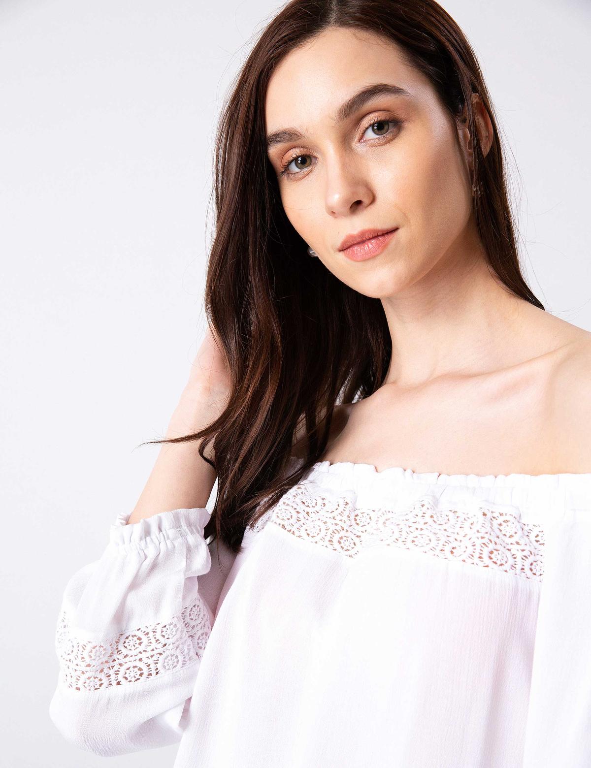 Beyaz Crop Top Bluz - 50202566005