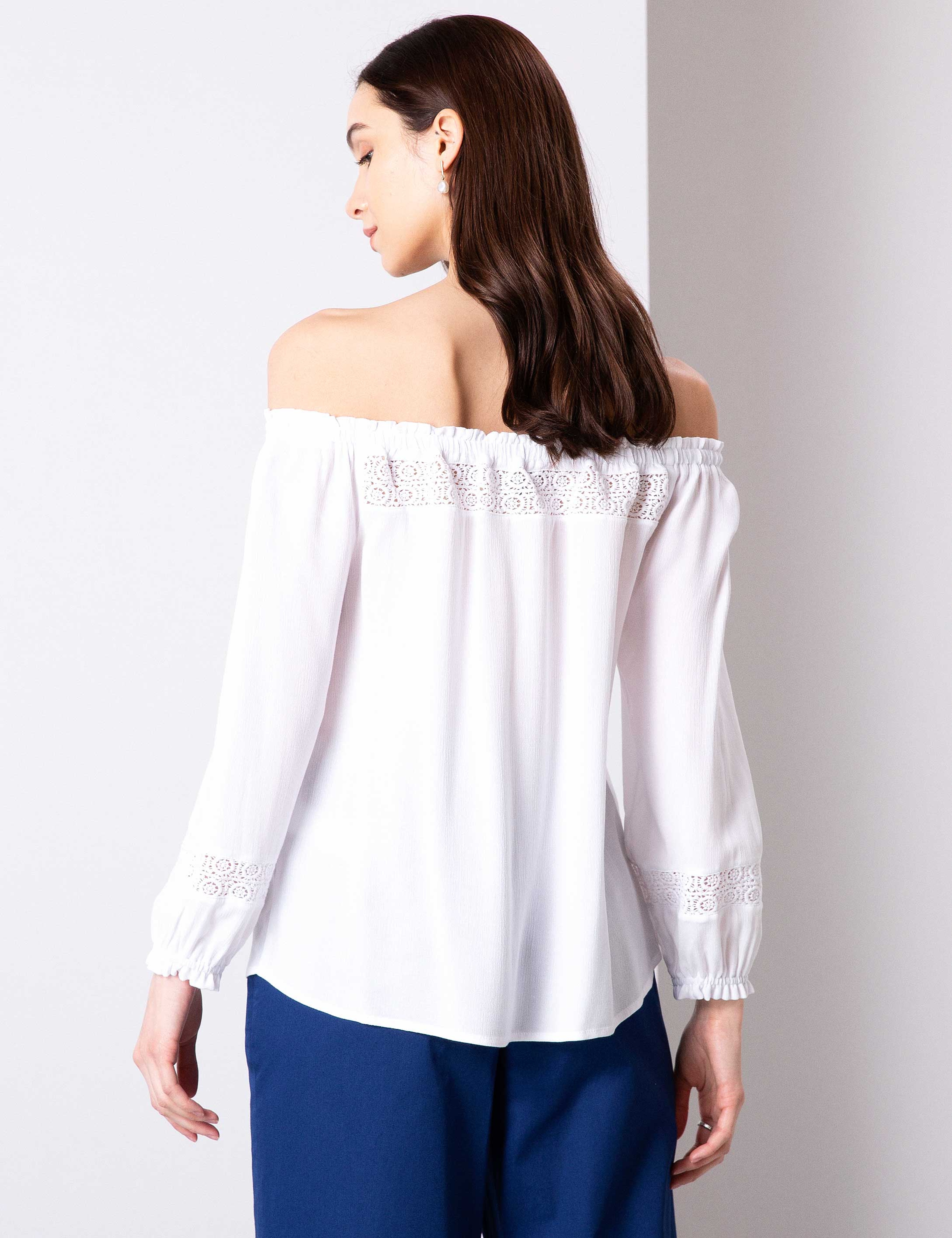 Beyaz Crop Top Bluz - Image 4