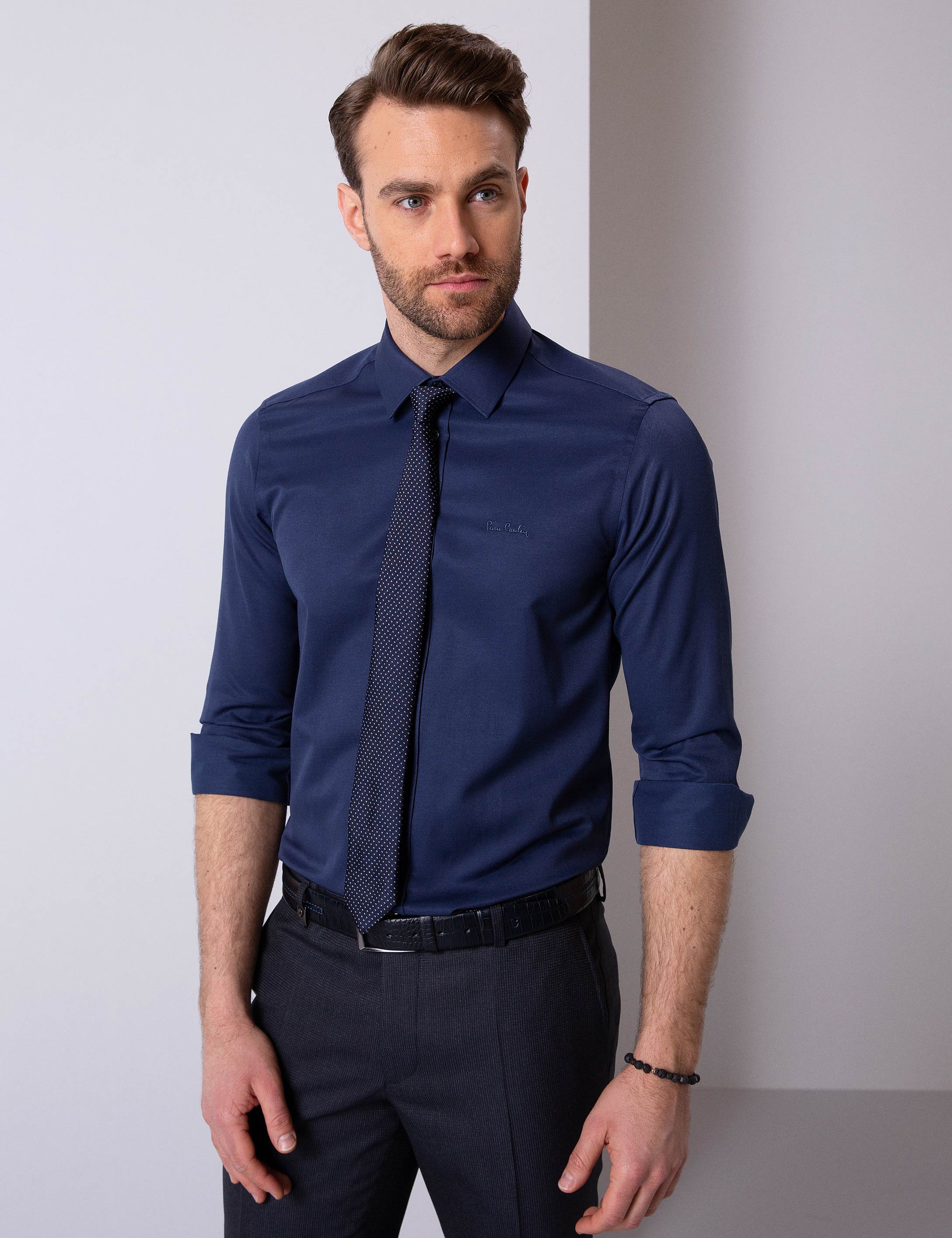 Lacivert Slim Fit Uzun Kollu Basic Gömlek - Image 1