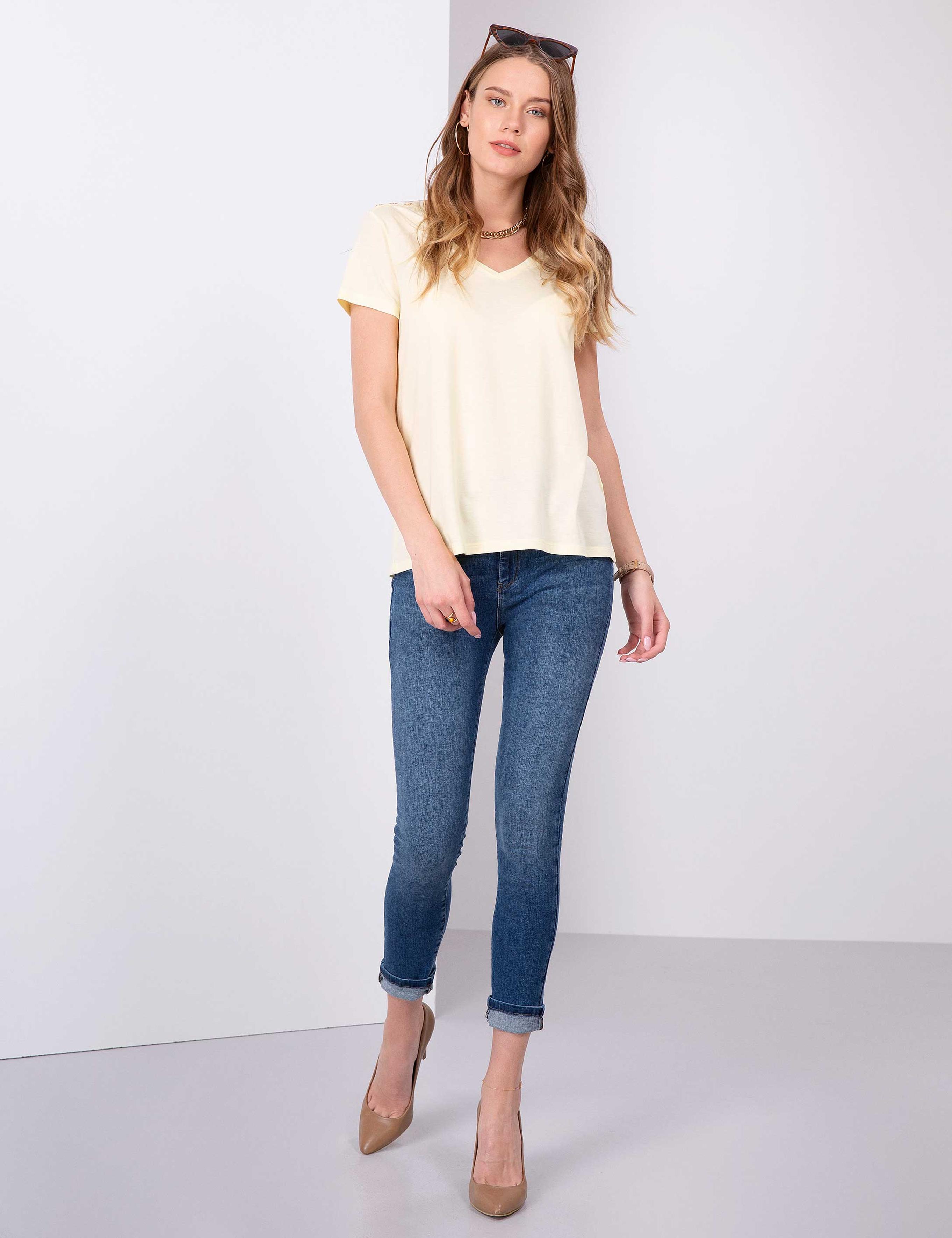 Açık Sarı Standart Fit Tişört