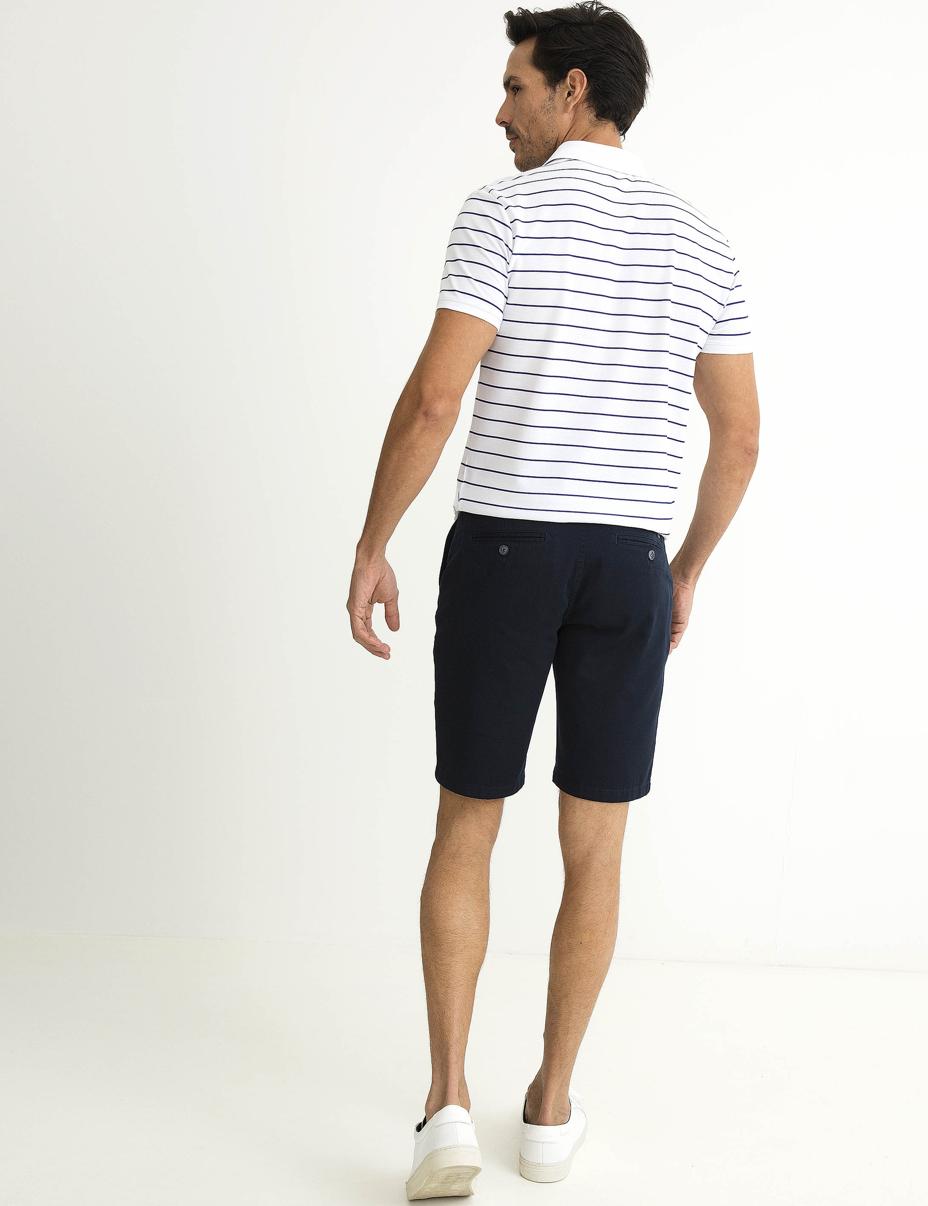 Lacivert Standart Fit Bermuda Şort - Image 2