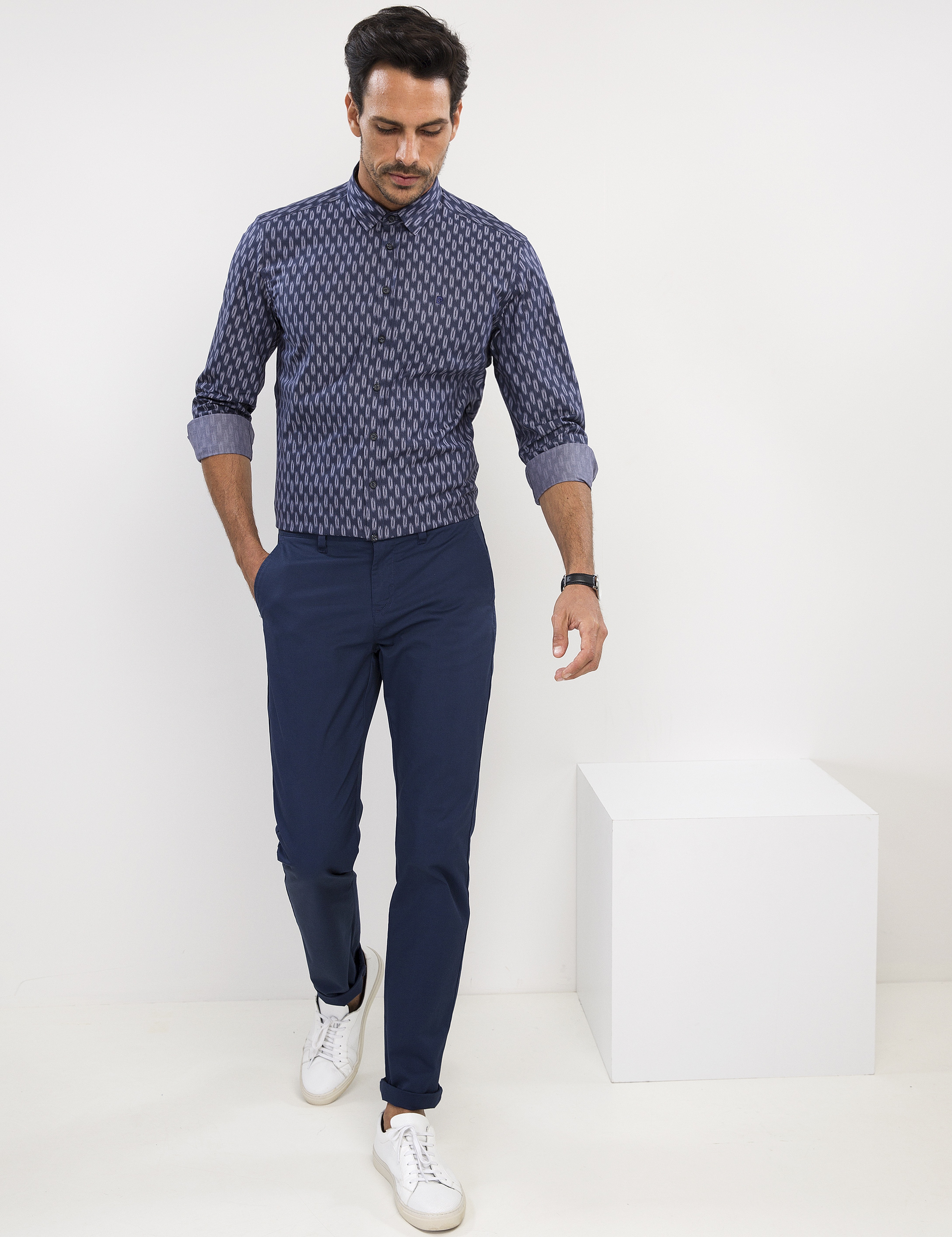 Lacivert Slim Fit Gömlek - Image 1