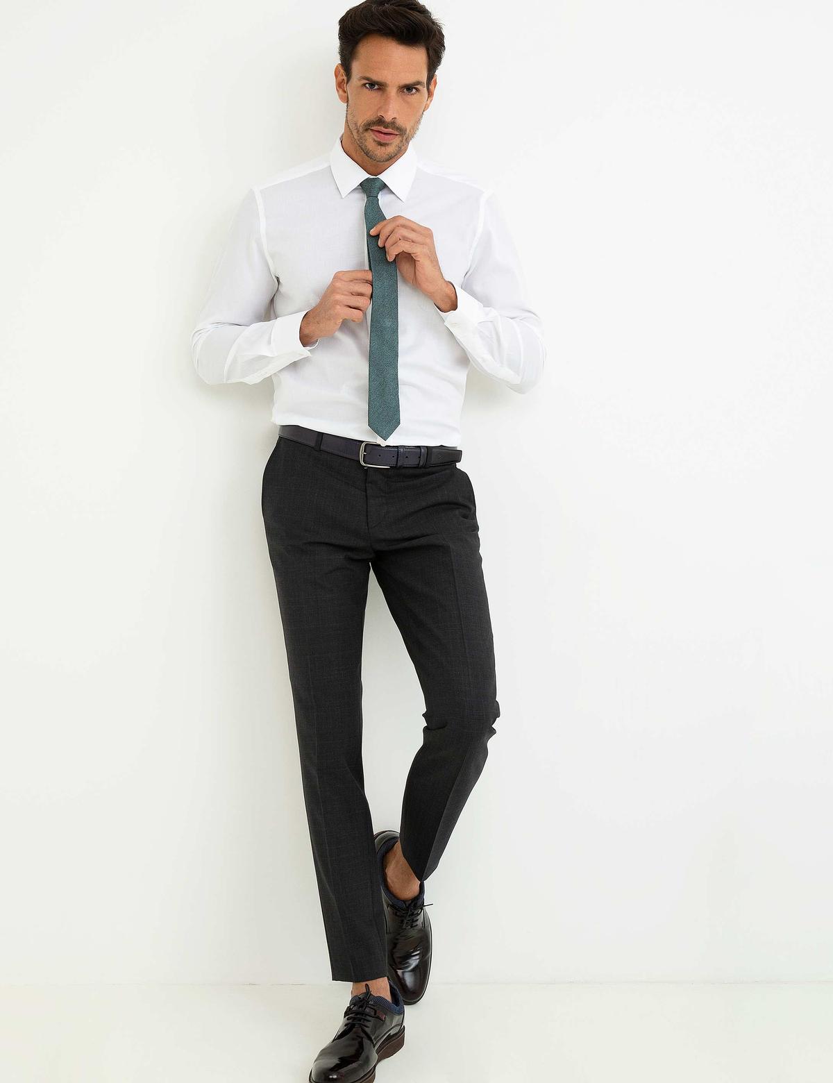 Beyaz Slim Fit Gömlek