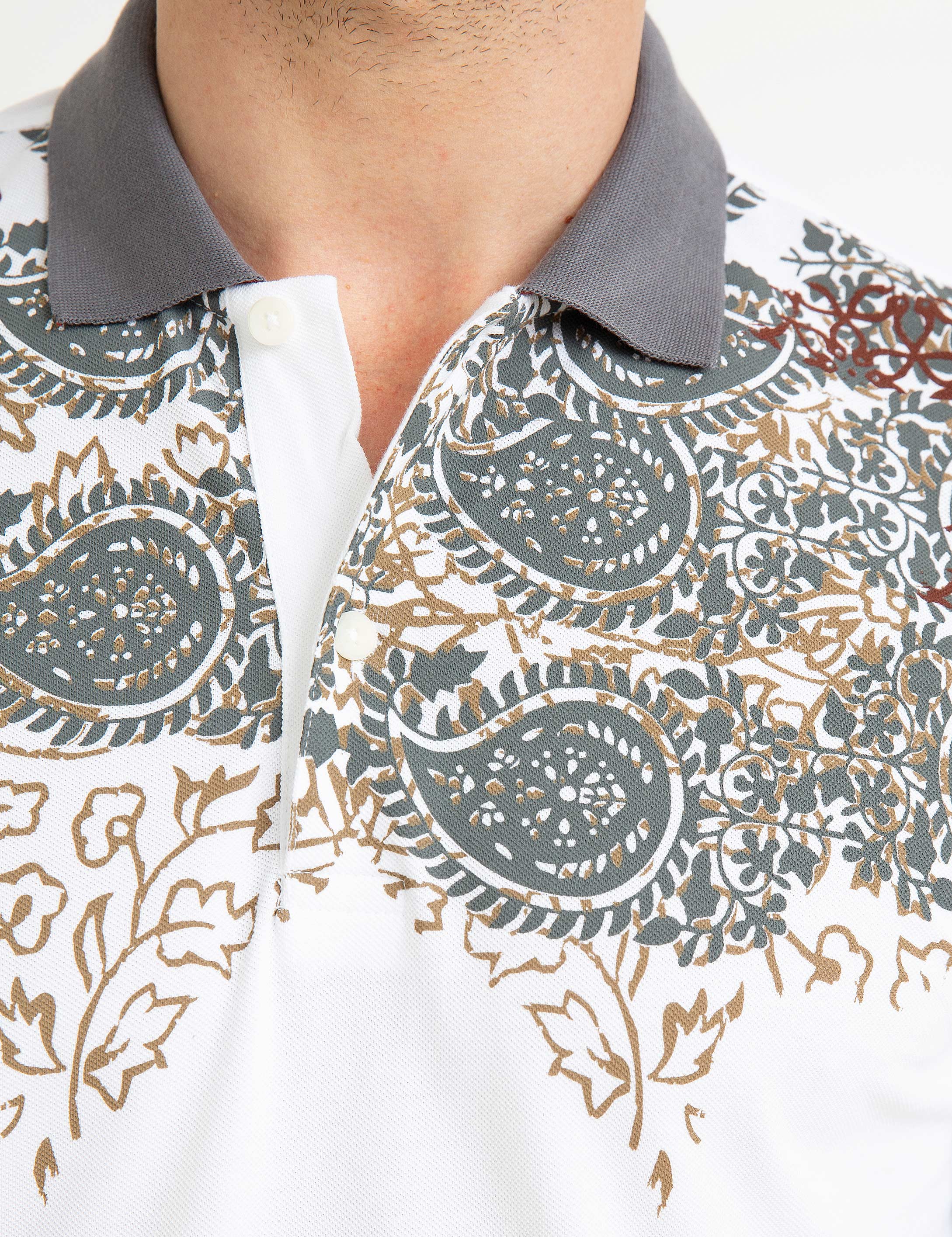 Beyaz Slim Fit Tişört