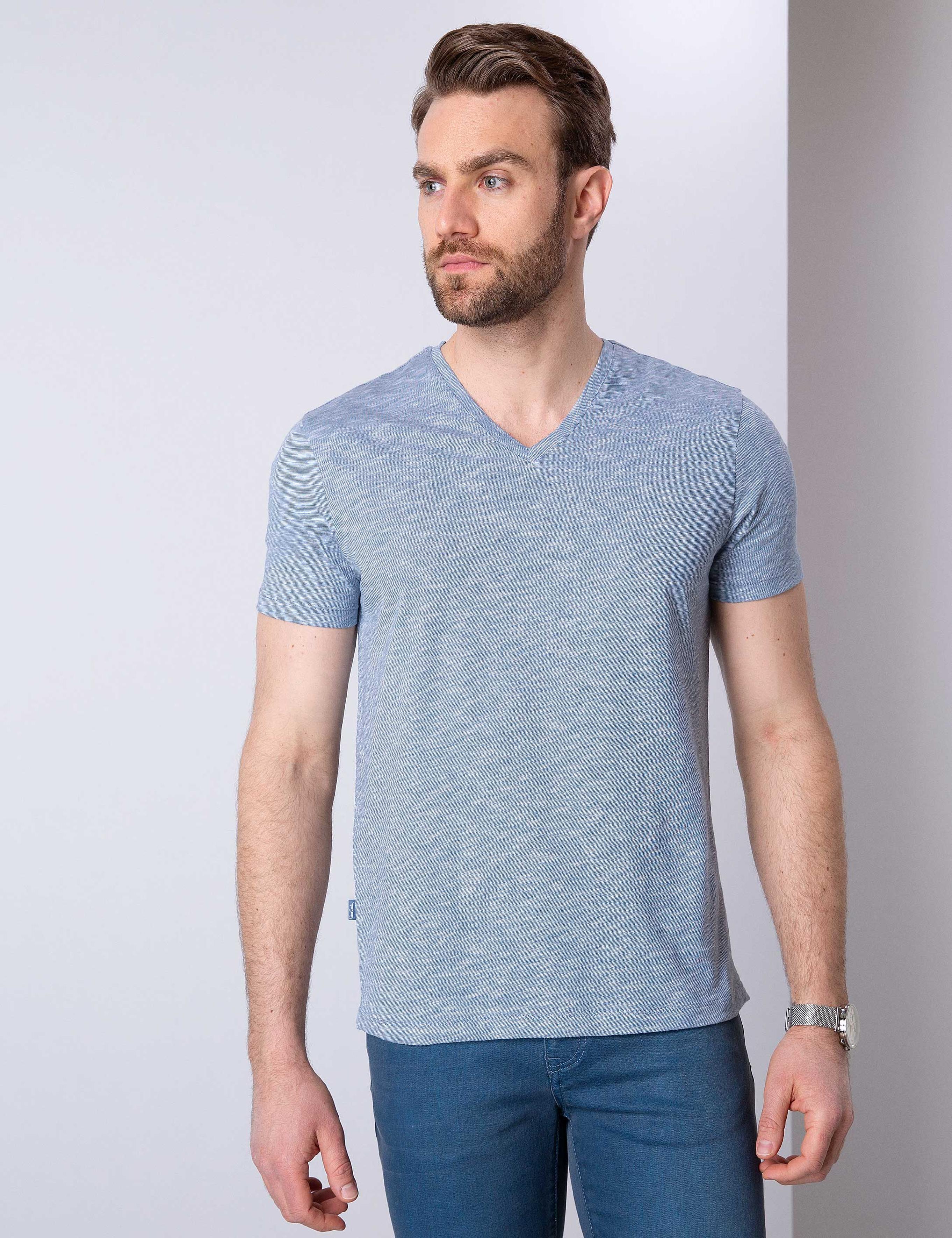 Mavi Slim Fit V Yaka Tişört