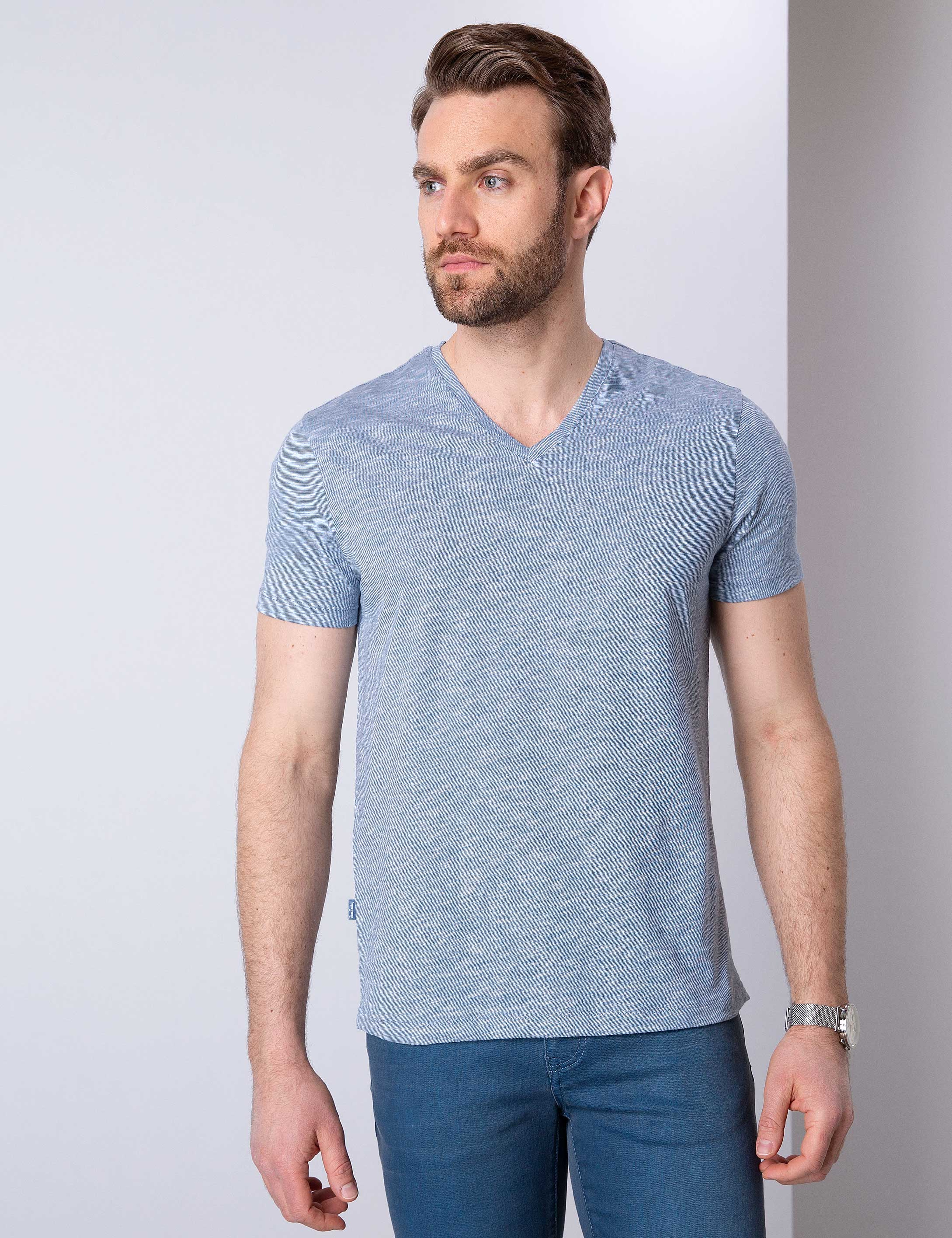 Mavi Slim Fit V Yaka Tişört - Image 1