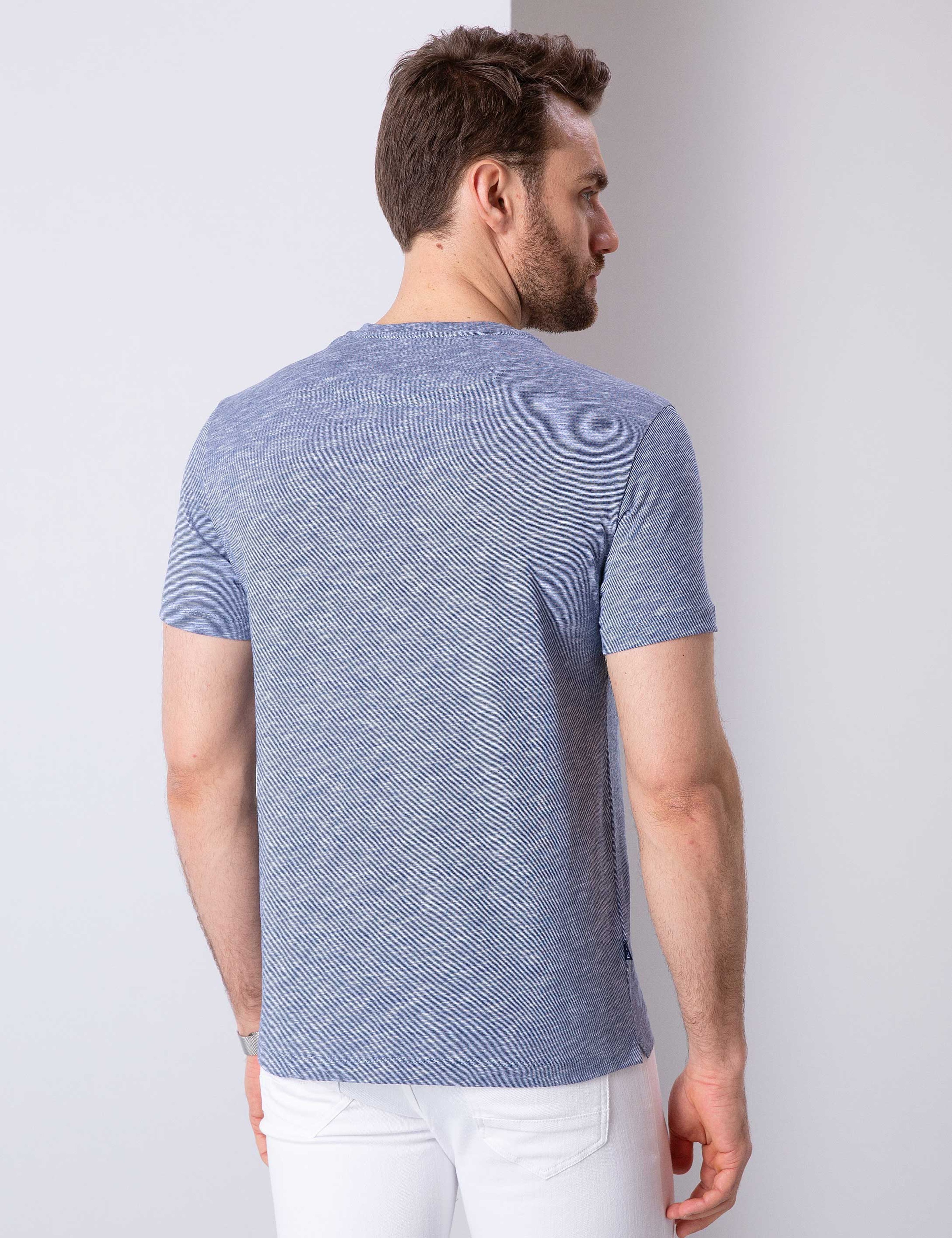 Lacivert Slim Fit V Yaka Tişört - Image 3