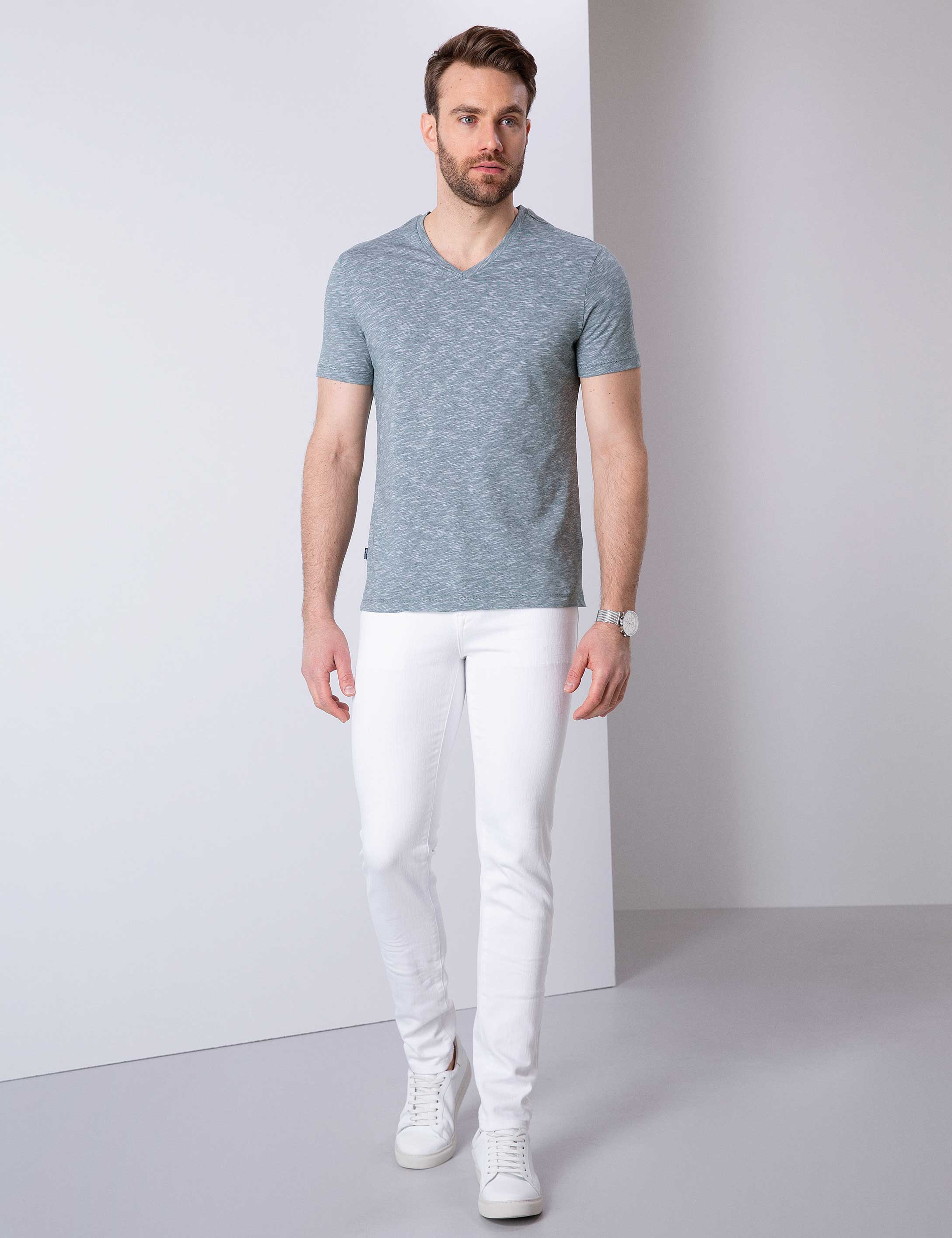 Koyu Yeşil Slim Fit V Yaka Tişört - Image 2