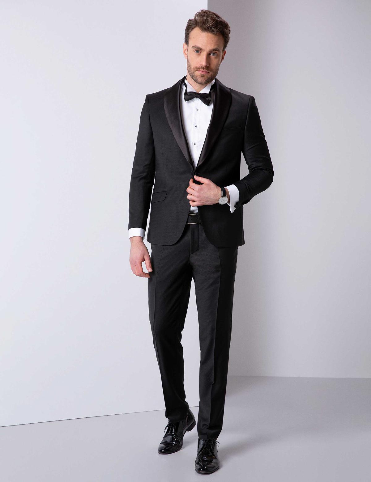 Siyah Damatlık Smokin