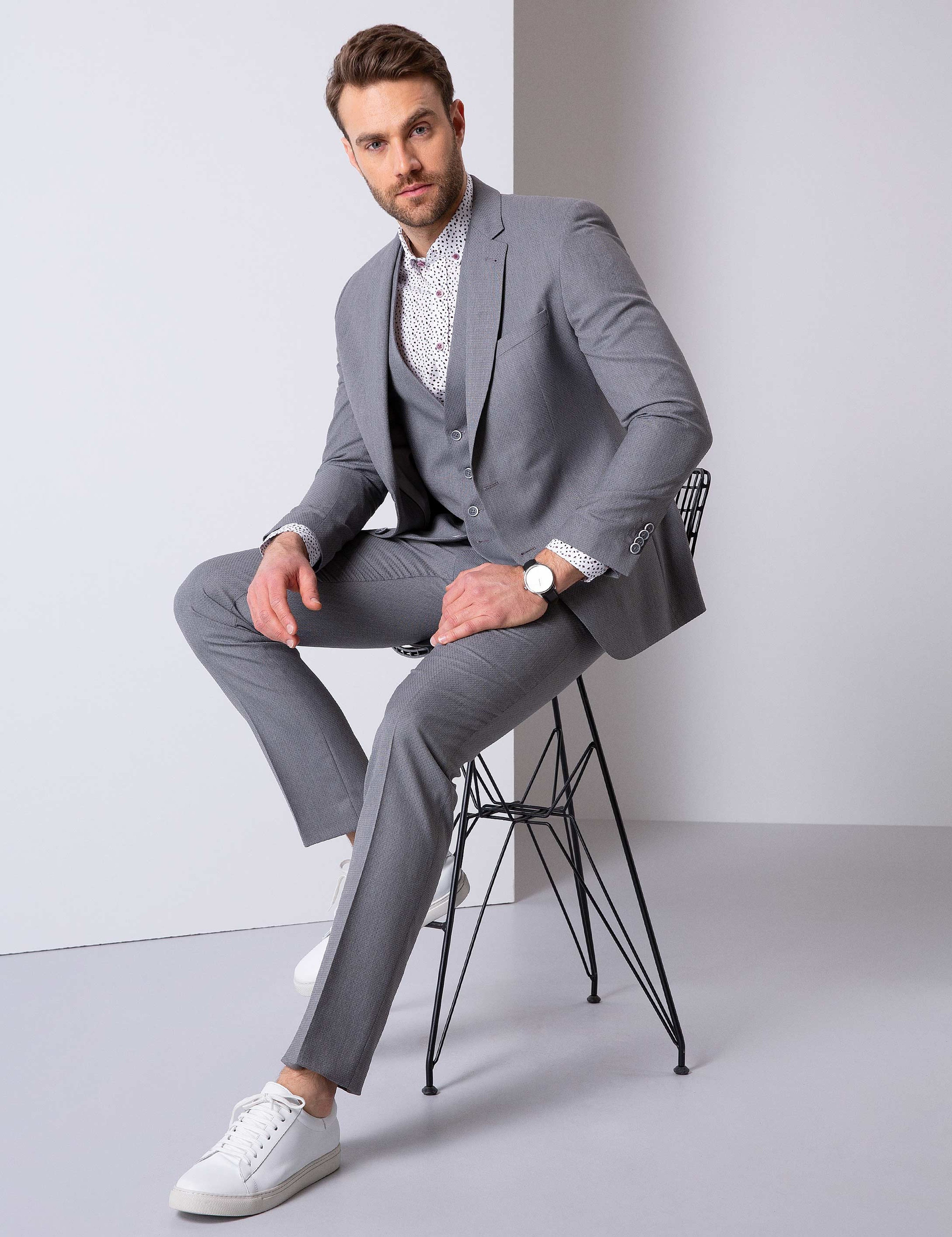 Gri Slim Fit Takım Elbise - Image 1