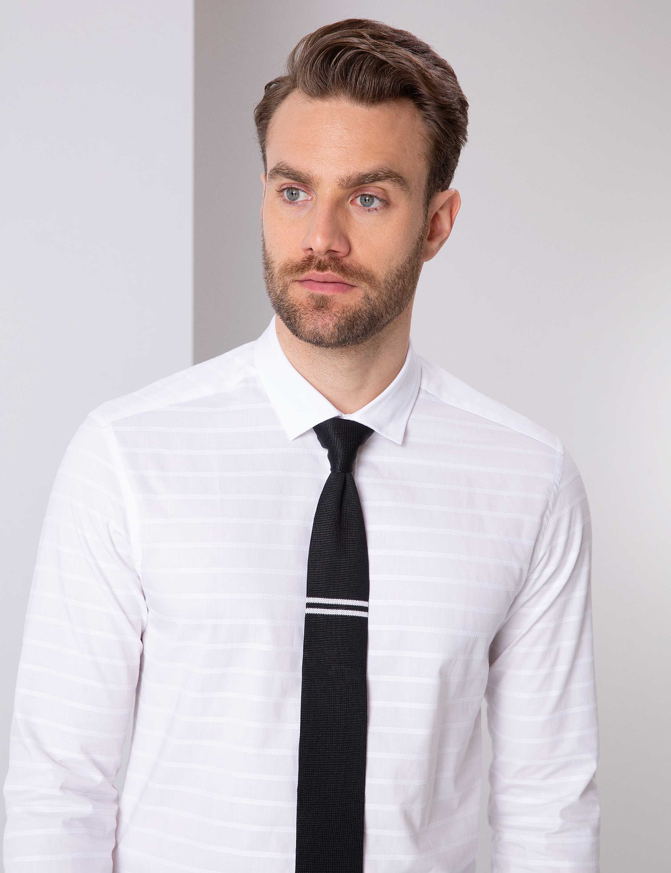 Beyaz Slim Fit Uzun Kollu Gömlek - Image 2