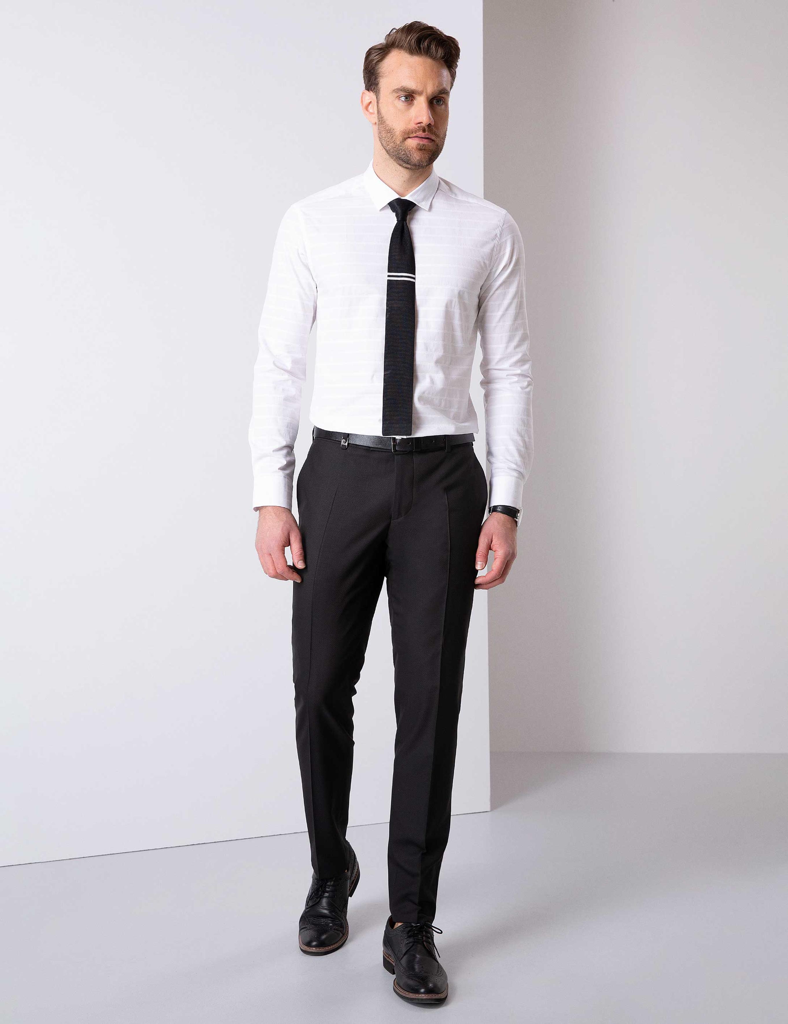 Beyaz Slim Fit Uzun Kollu Gömlek