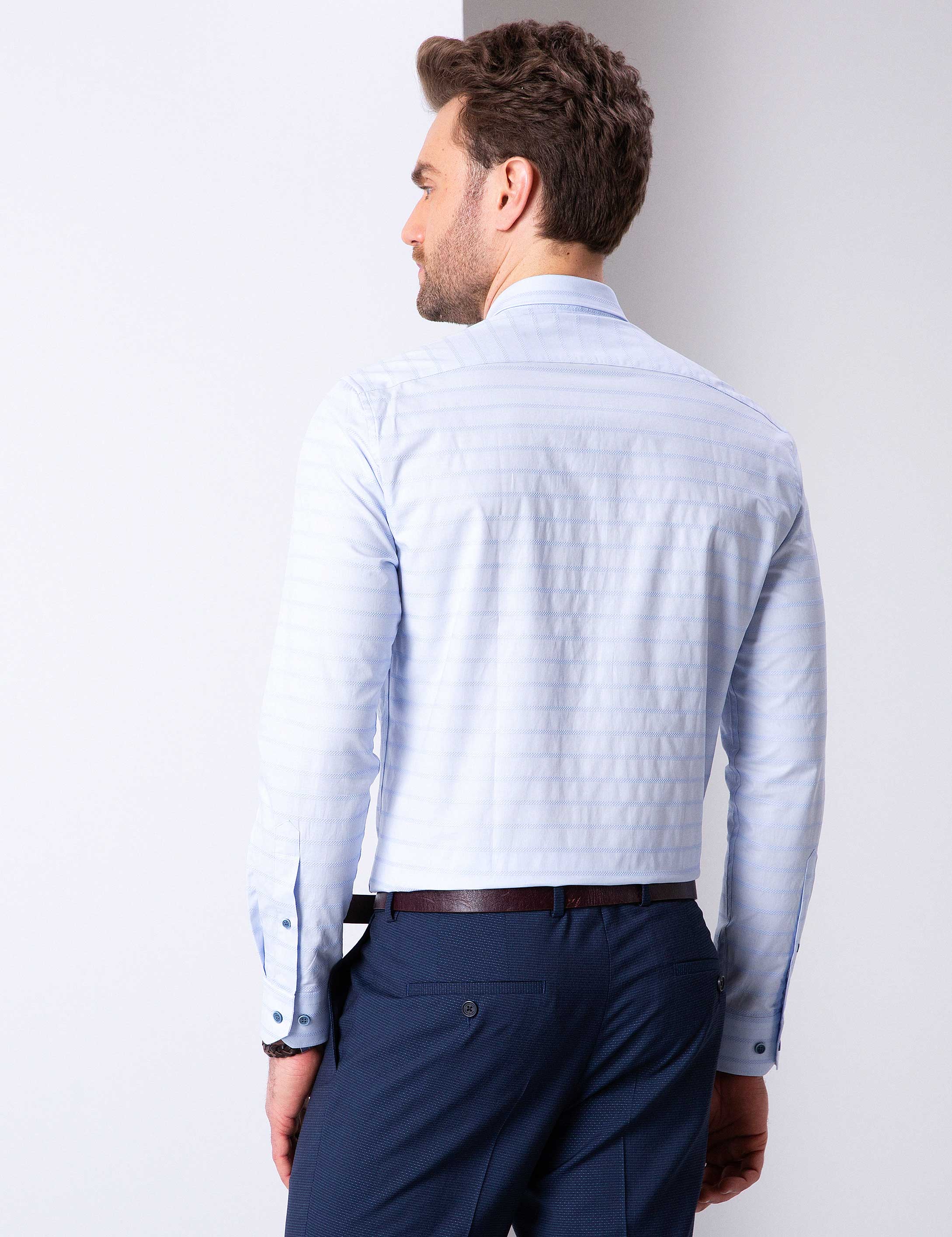 Açık Mavi Slim Fit Uzun Kollu Gömlek - Image 4