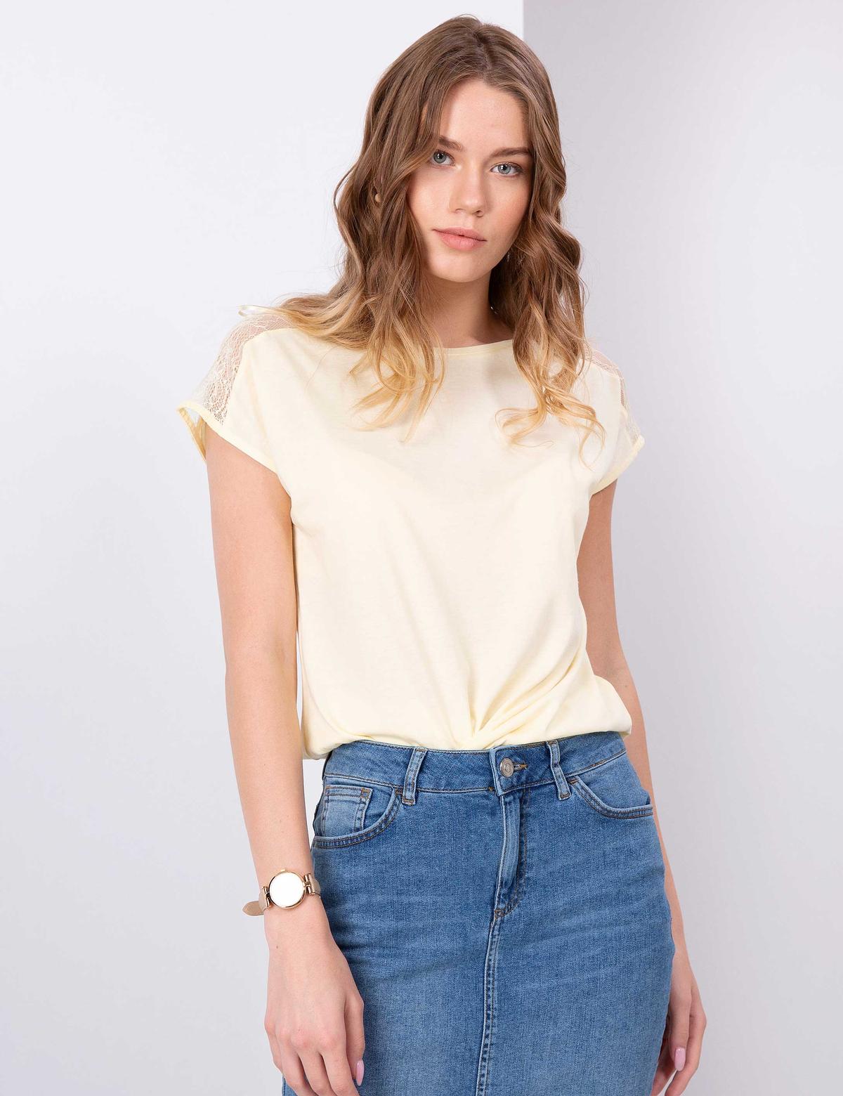 Açık Sarı Tişört