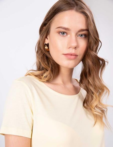 Açık Sarı Bisiklet Yaka Tişört - 50200752049