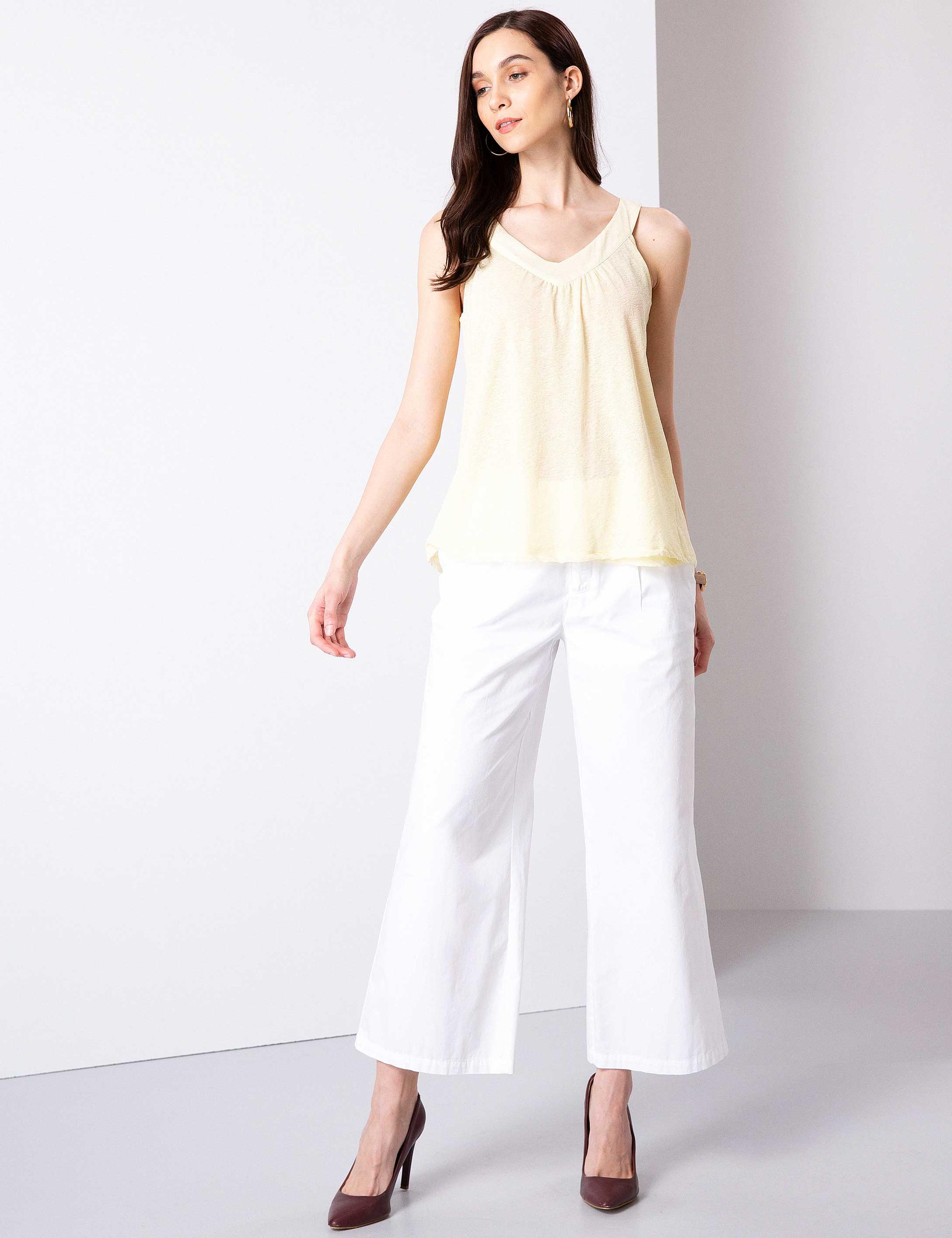 Açık Sarı Kolsuz Tişört