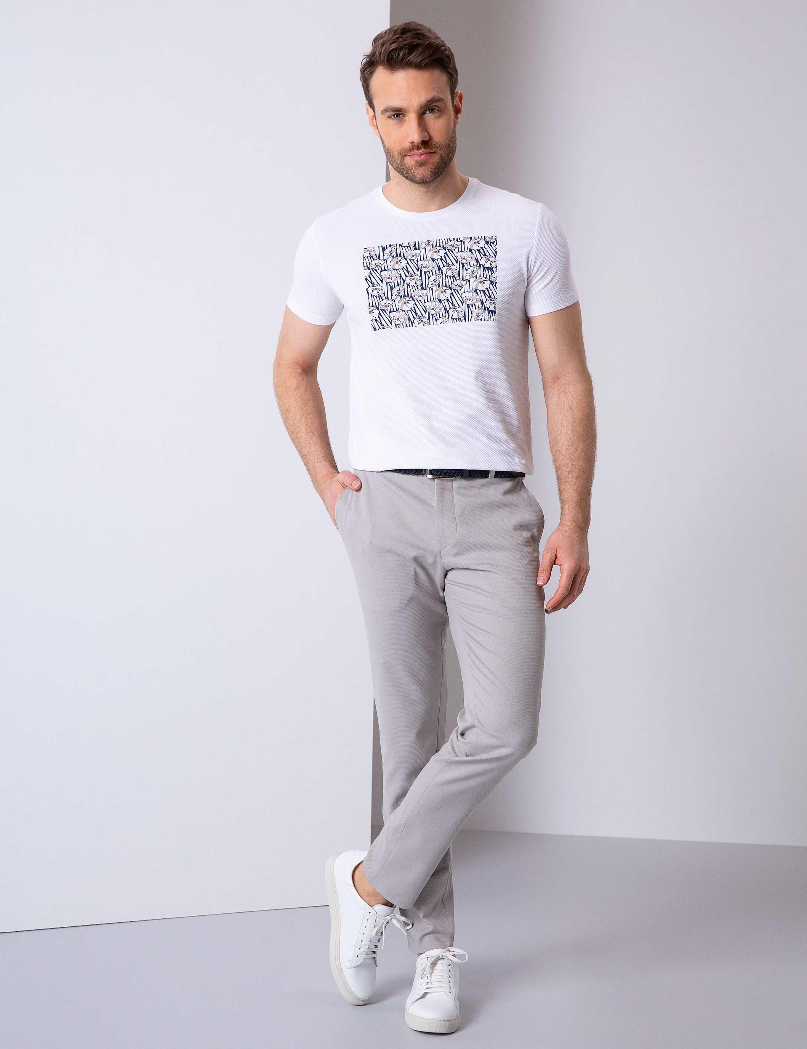 Beyaz Slim Fit Bisiklet Yaka T-Shirt