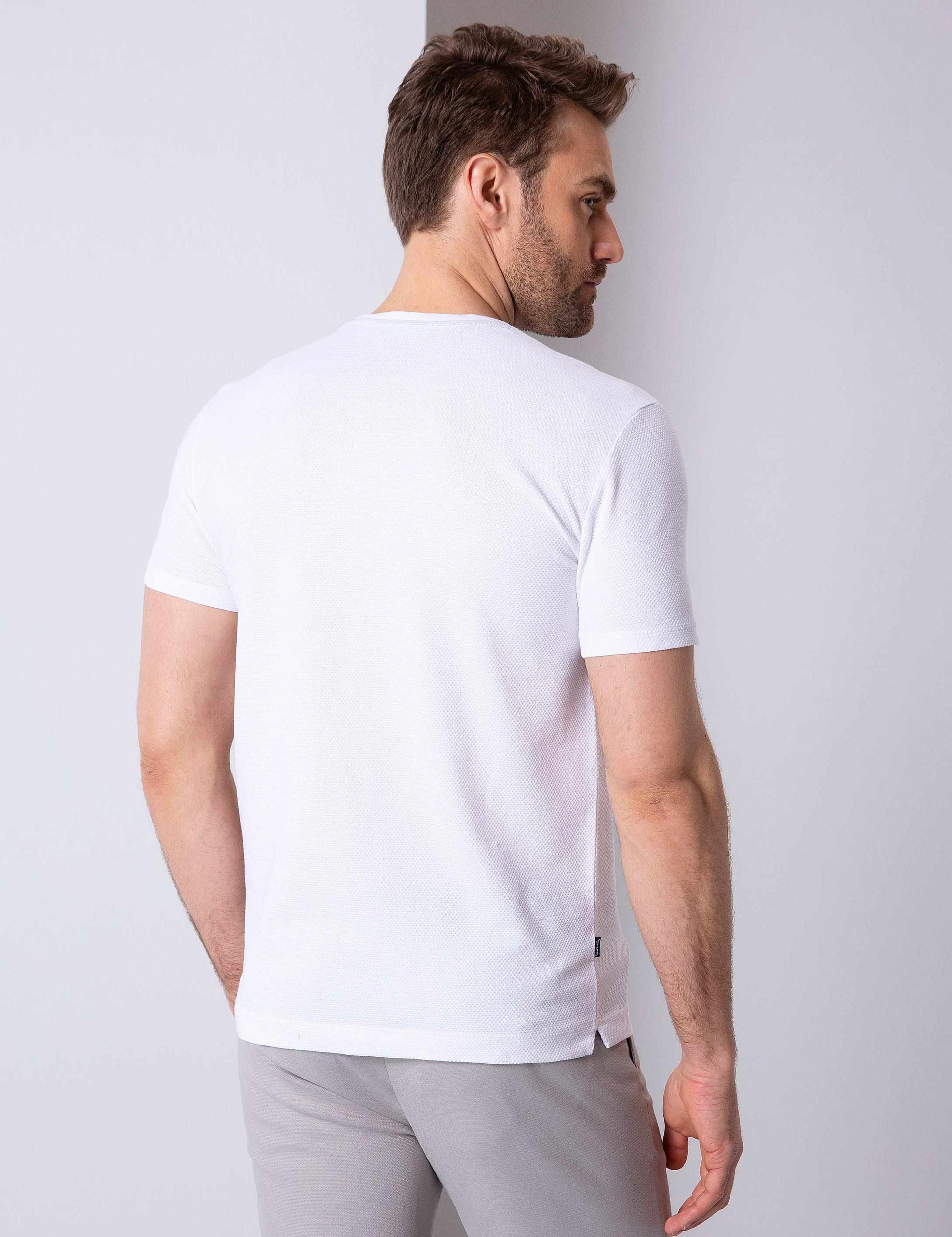 Beyaz Slim Fit Bisiklet Yaka T-Shirt