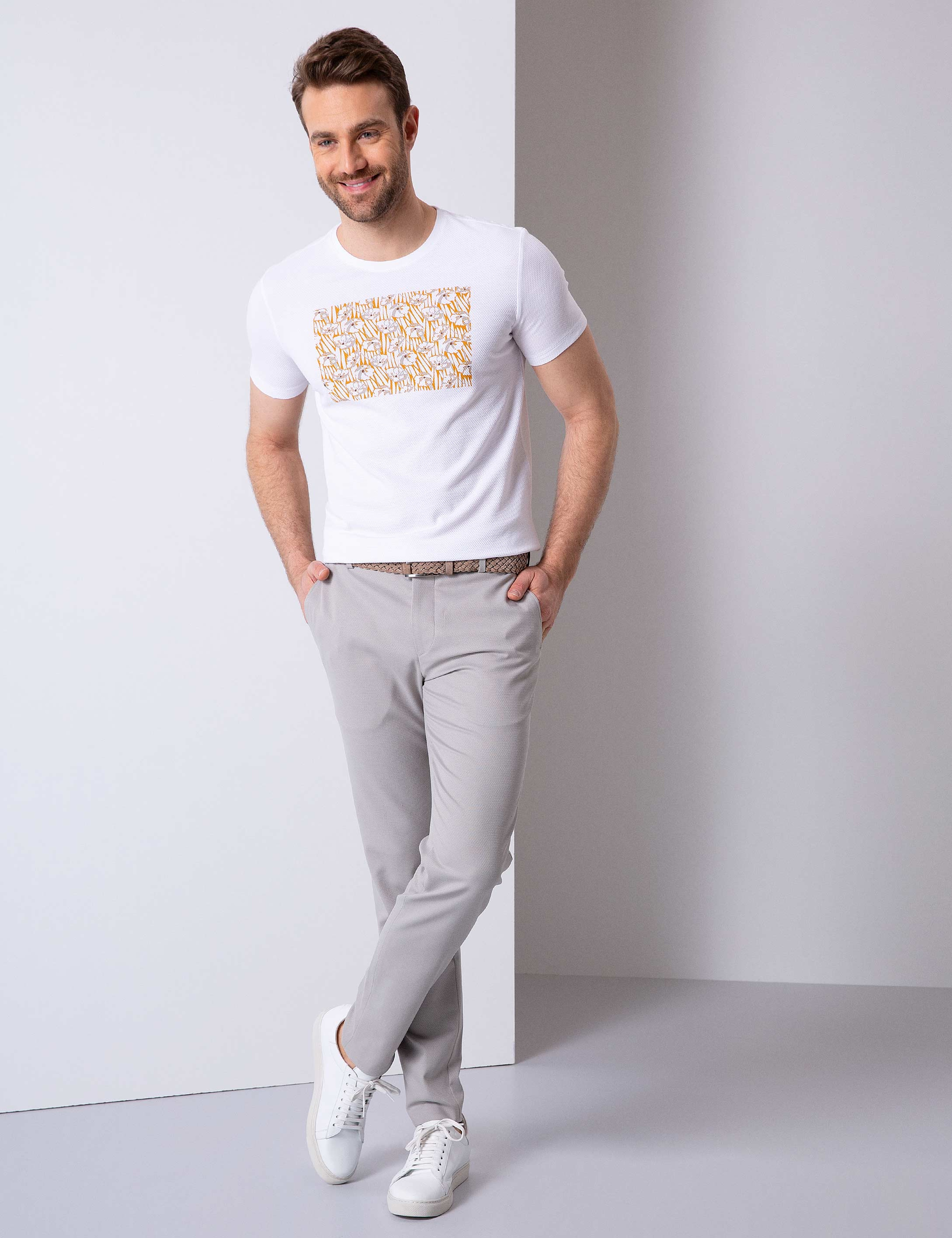 Beyaz Slim Fit Bisiklet Yaka T-Shirt - Image 3