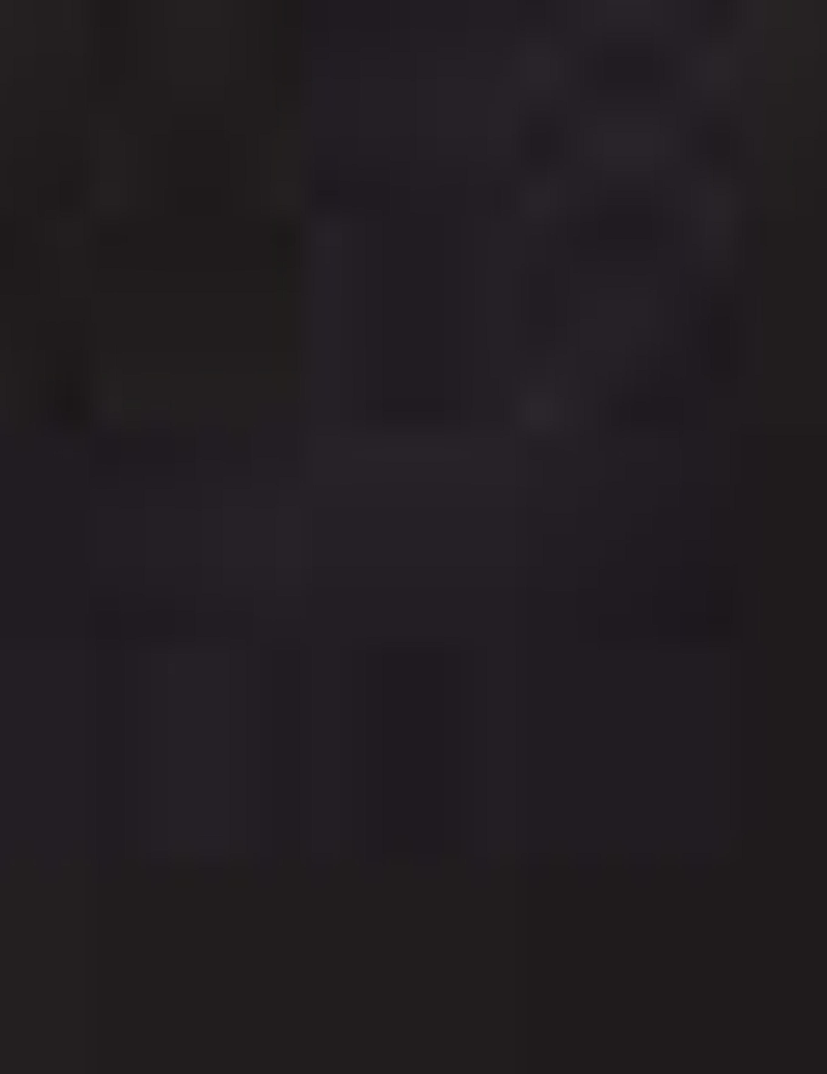 Siyah Regular Fit V Yaka Tişört