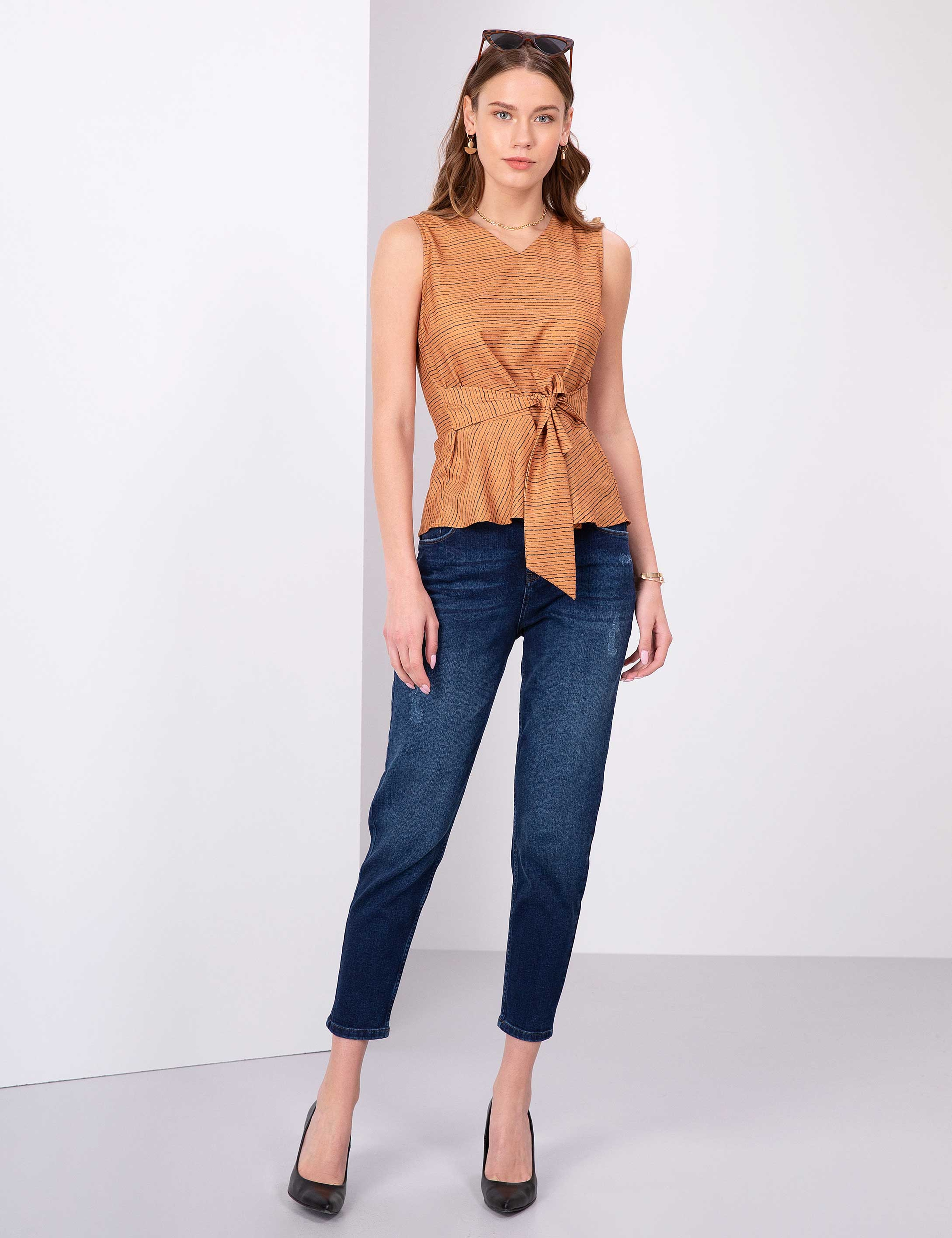 Safran Slim Fit V Yaka Bluz - Image 4