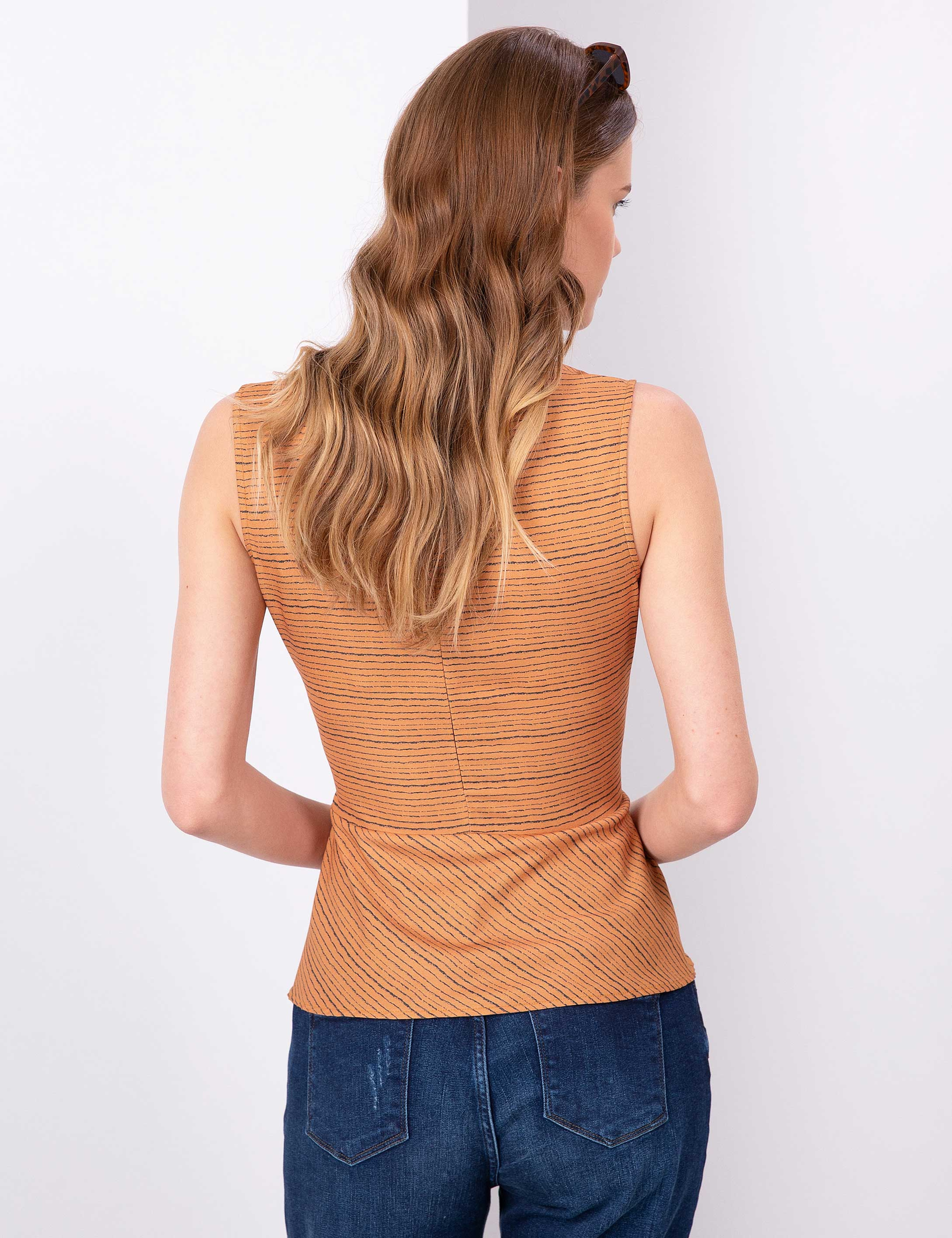 Safran Slim Fit V Yaka Bluz - Image 3
