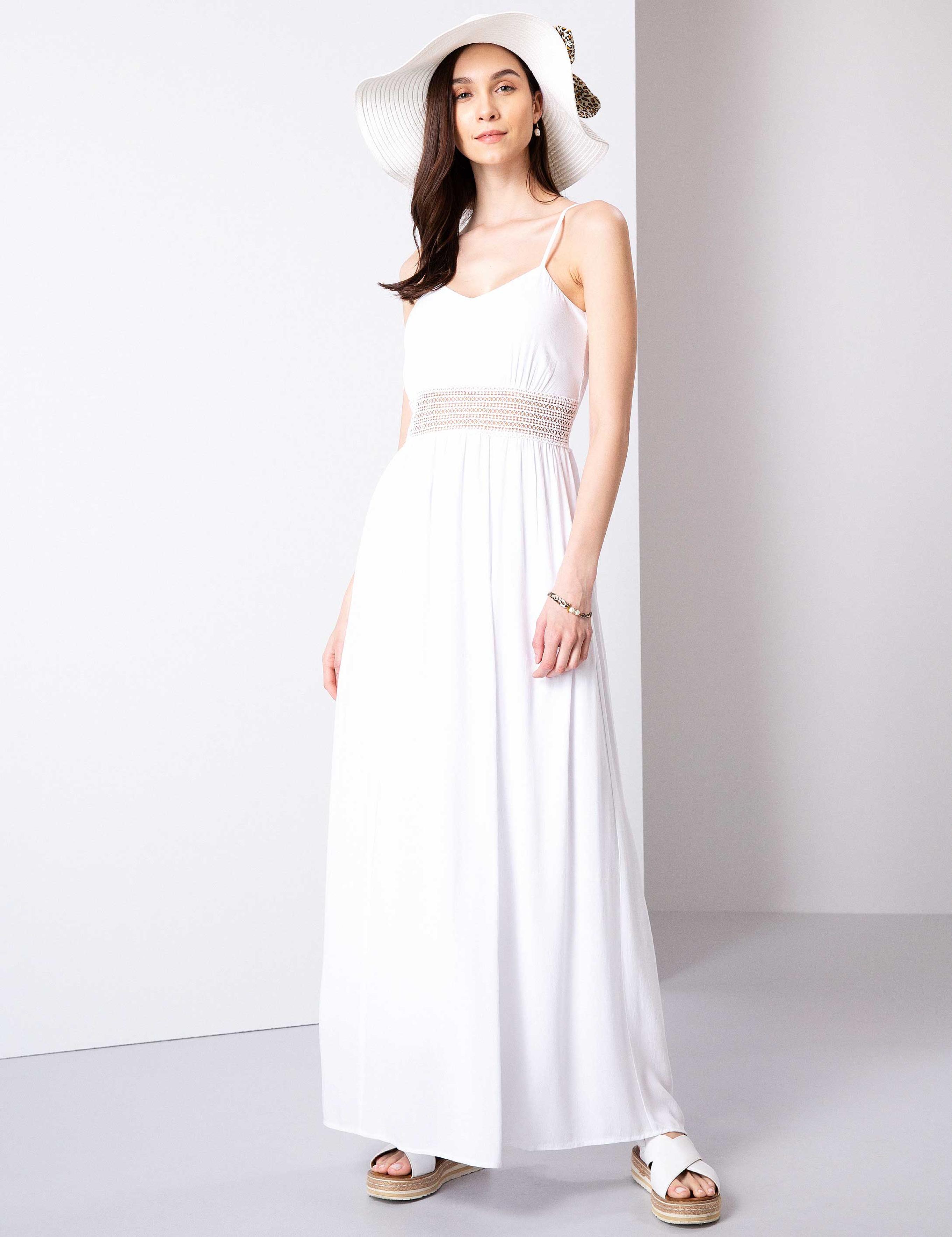 Beyaz Rahat Kesim Dokuma Elbise