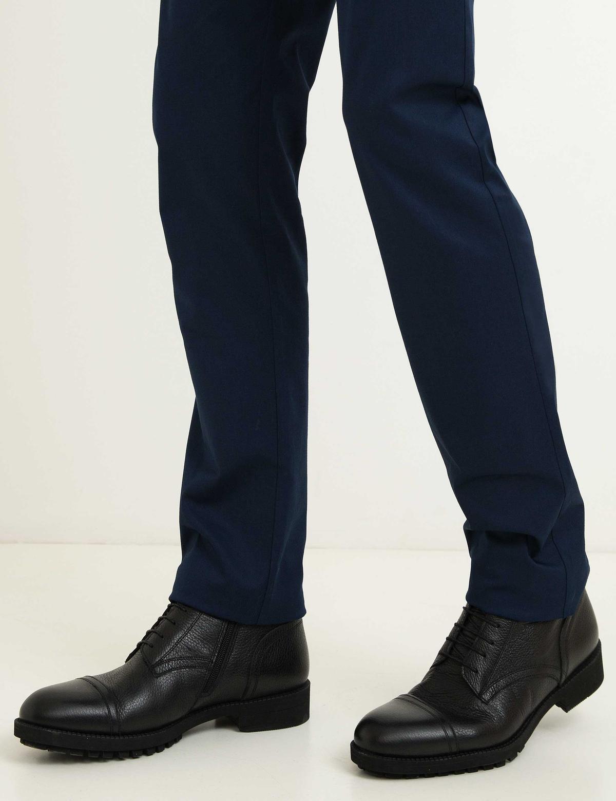 Siyah Bot - 50203121003