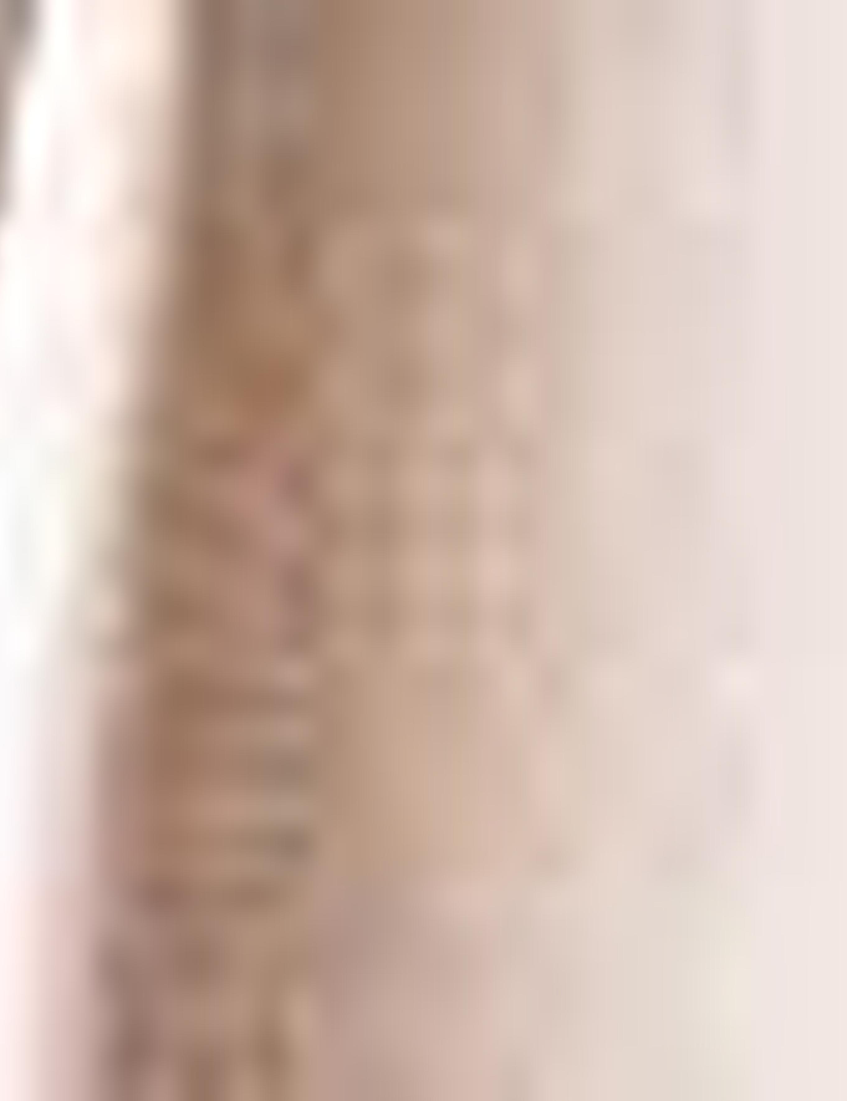 Beyaz Yırtmaç Detaylı Etek