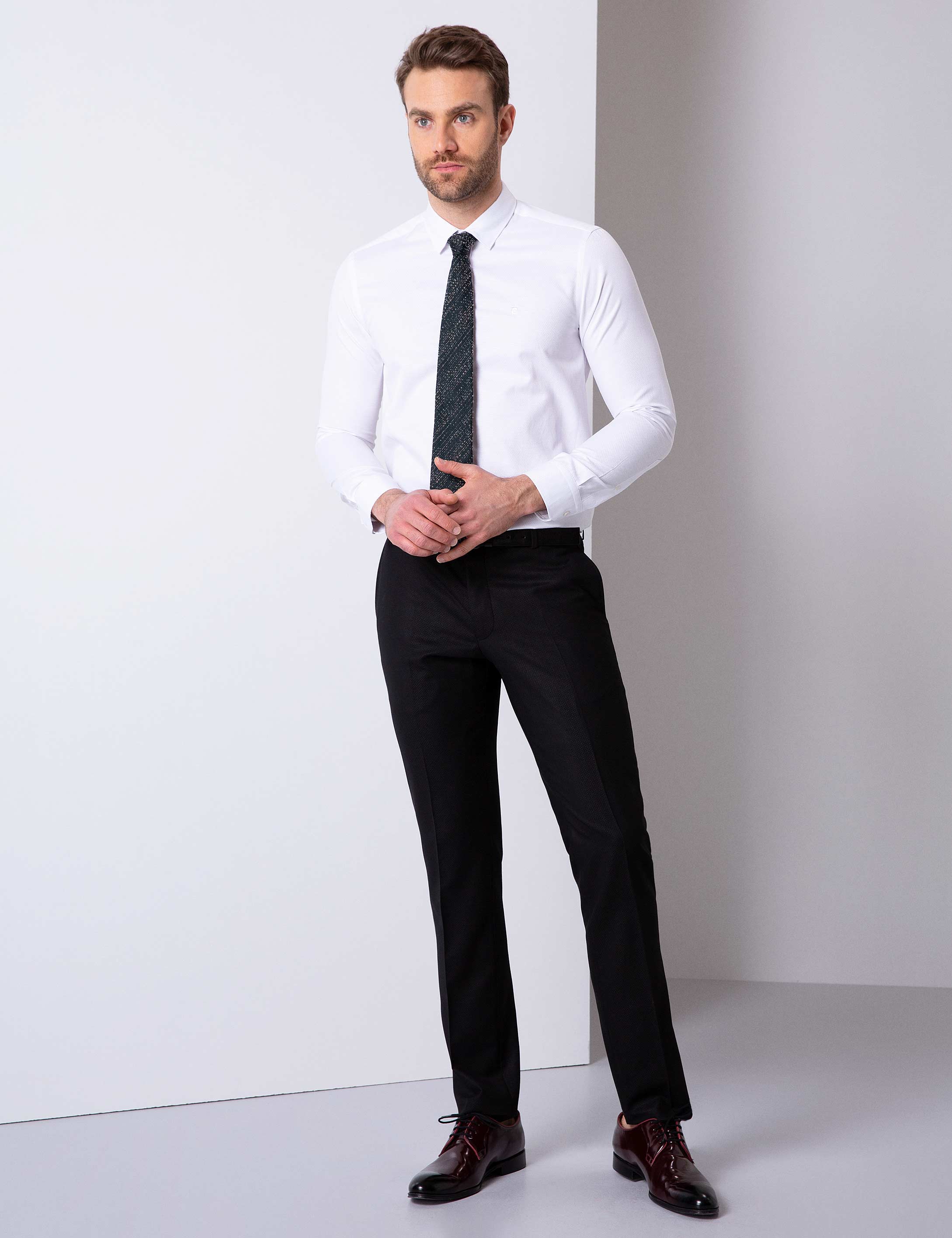 Beyaz Slim Fit Gömlek - Image 2