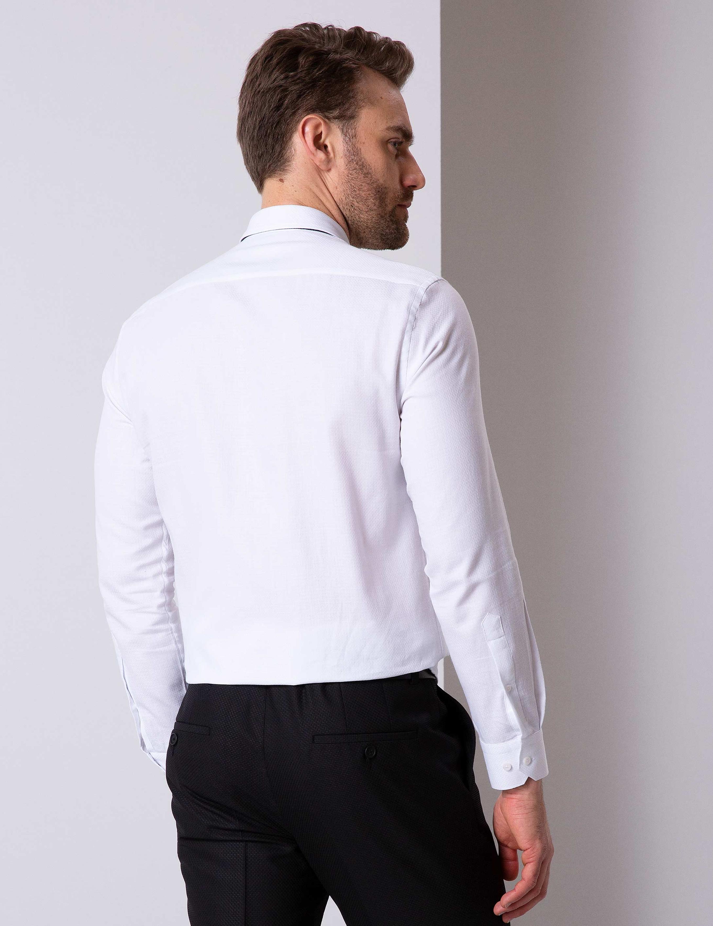 Beyaz Slim Fit Gömlek