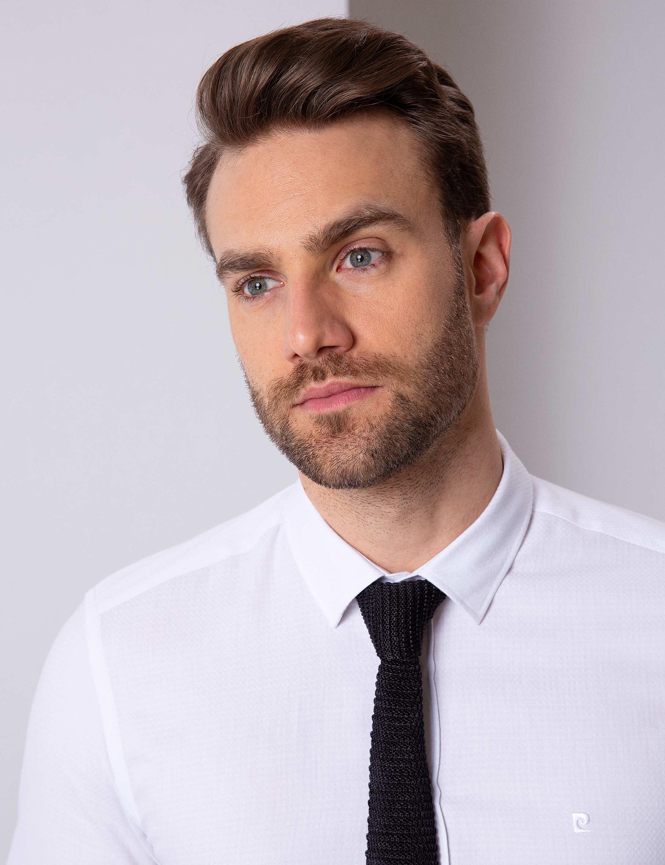 Beyaz Slim Fit Gömlek